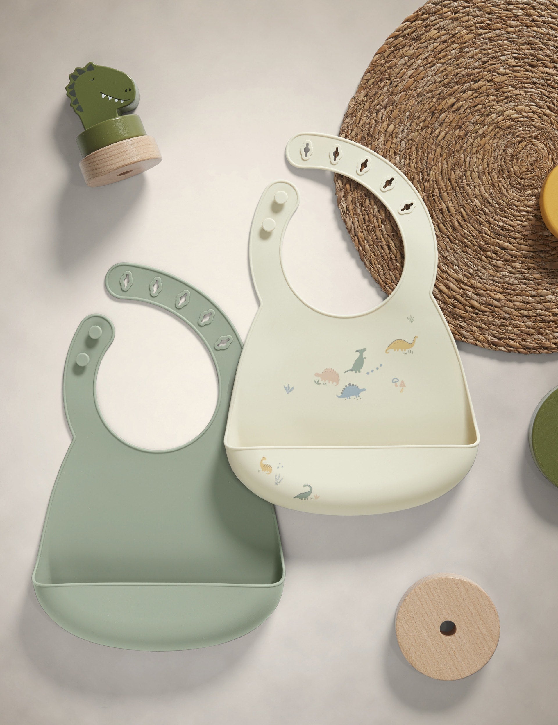 Mamas & Papas silicone bibs 2-pack plain dinosaur imported from the UK