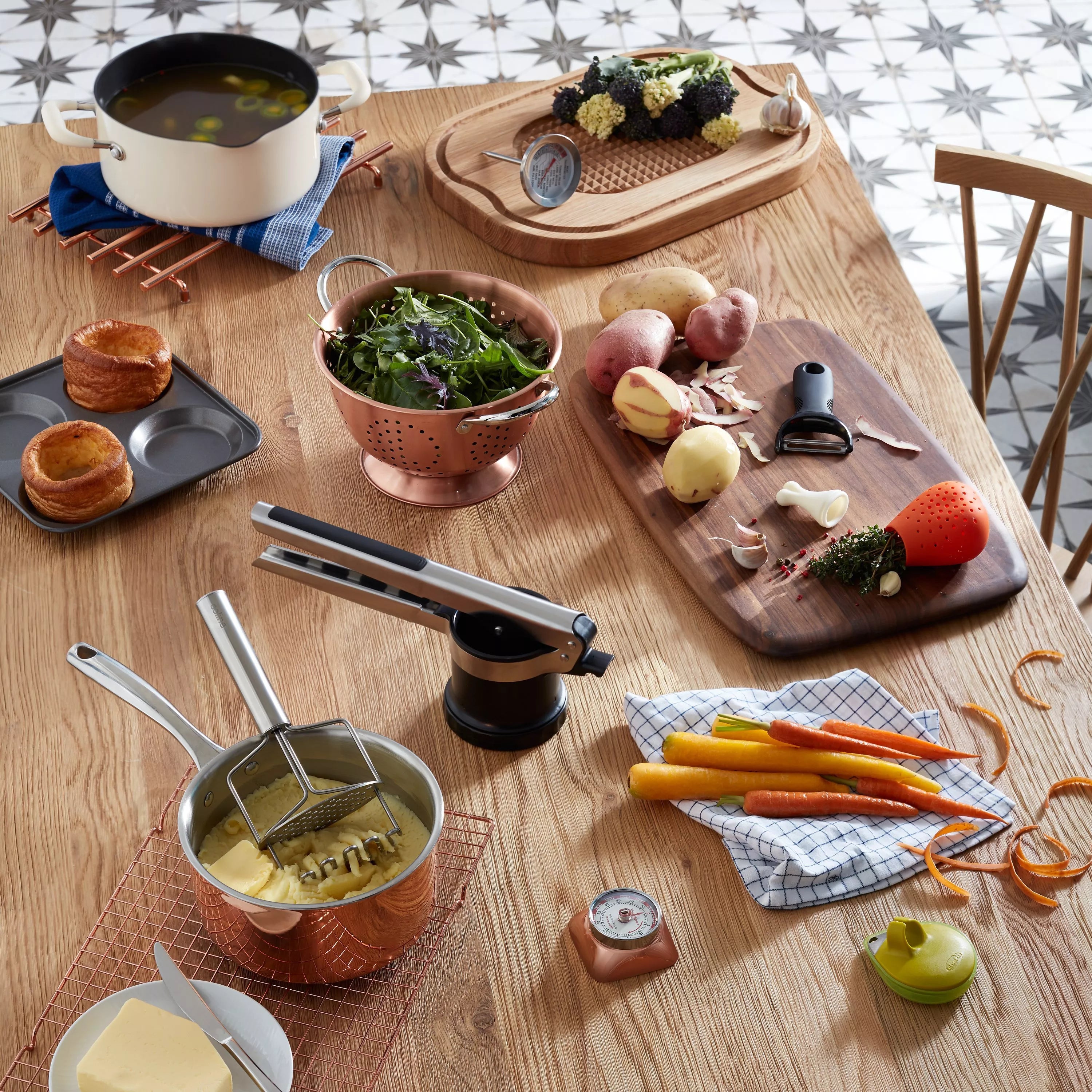 John Lewis Yorkshire pudding tray 4 cup (British brand)