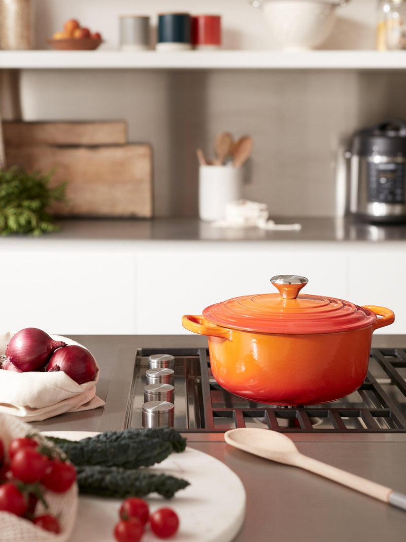 Le Creuset Signature Round Cast Iron Casserole Dish, UK version