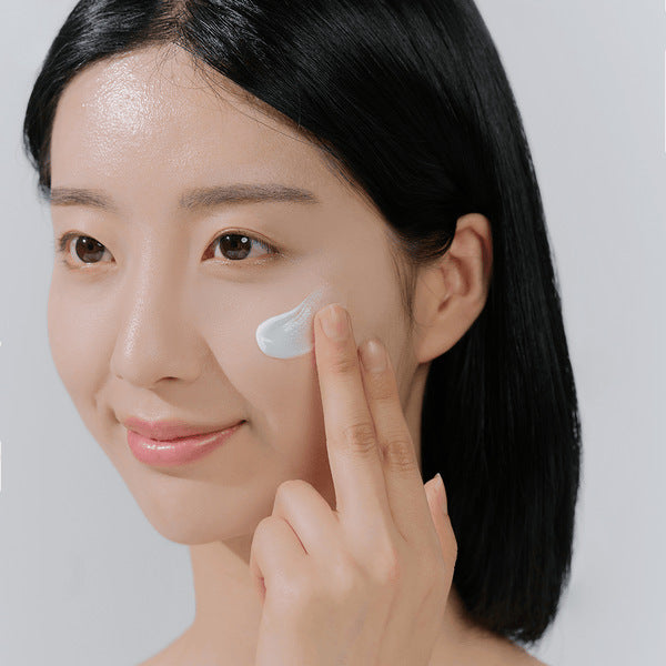 Madagascar Centella Hyalu-Cica Water-Fit Sun Serum - 15ml