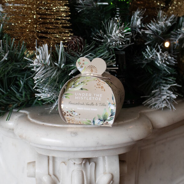 The English Soap Company Christmas Guest Soap- Under The Mistletoe