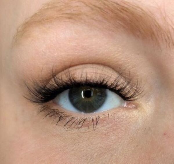 Sophie's Lashes UK DATE NIGHT - DIY PRESS ON LASHES