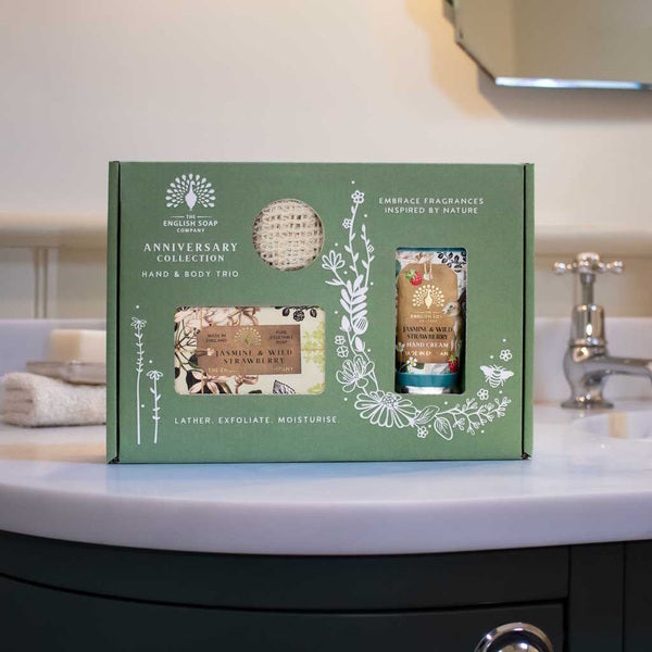 The English Soap Company Trio Hand & Body Gift Set Jasmine&Strawberry
