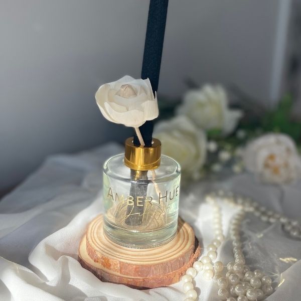 Amber Hue Candles - Pear & Freesia - Flower Reed Diffuser - 100ml