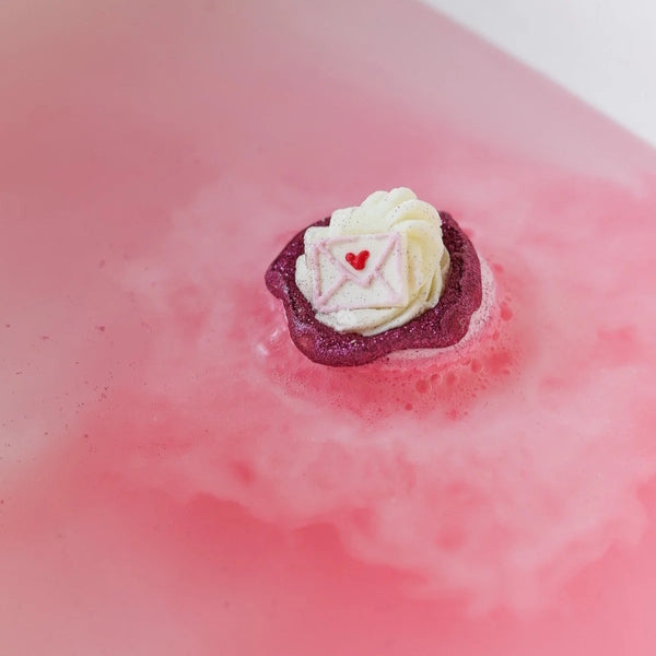 Bomb Cosmetics Bath & Body Gift Set - XOXO