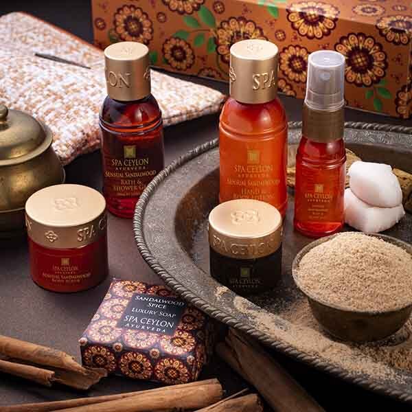 SPA CEYLON Sensual Sandalwood - Home Spa Set