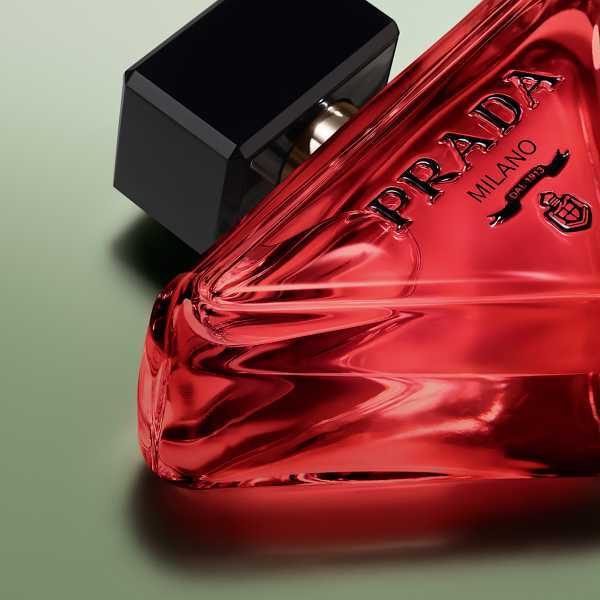 Prada Paradoxe Radical Essence Fragrance 30ml, imported from the UK