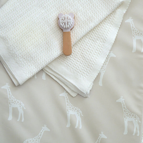 Oval Baby Changing Mat for Baskets with Nursery-Grade Foam and Waterproof PVC, 70x30x2cm