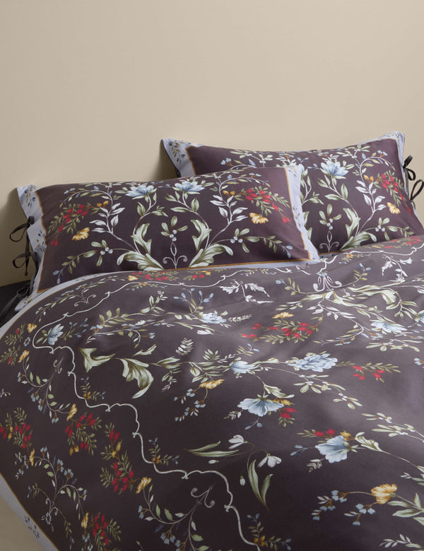 Sateen Winter Berry Print Bedding Set