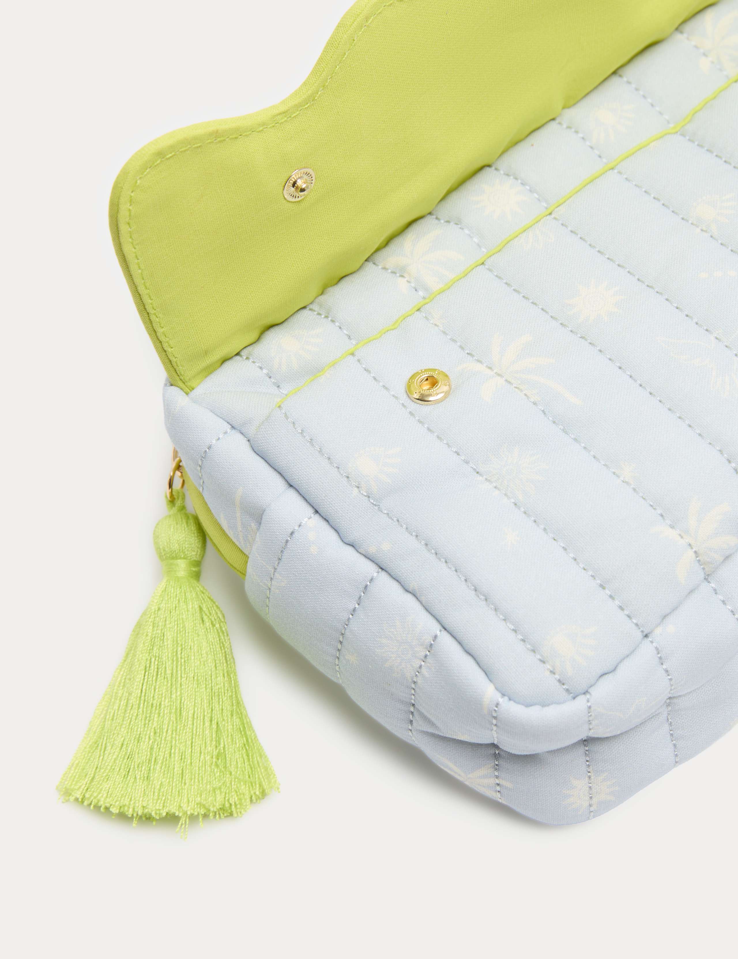 Scallop Edge Make Up Bag, UK version