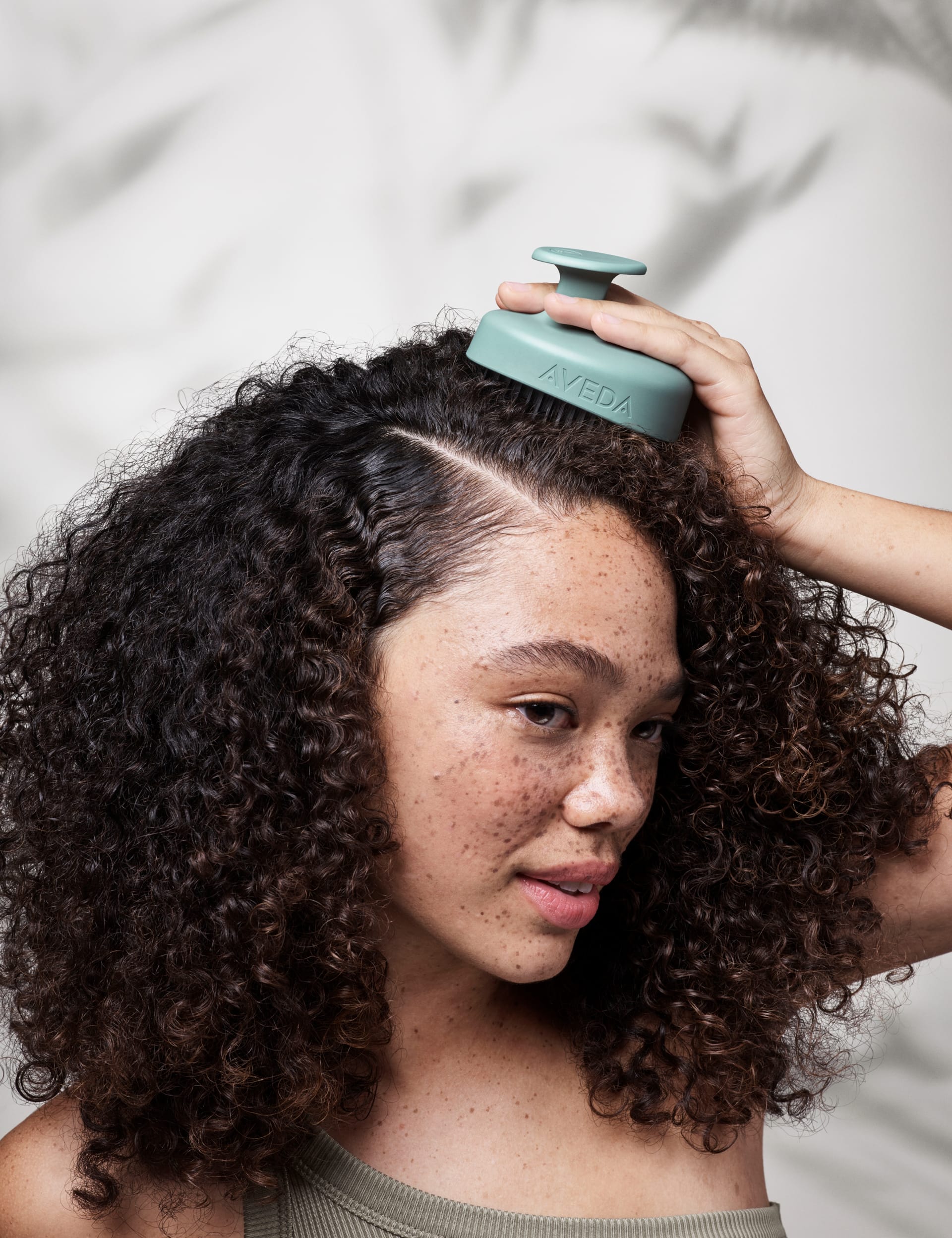 Scalp Solutions stimulating scalp massager (British brand)