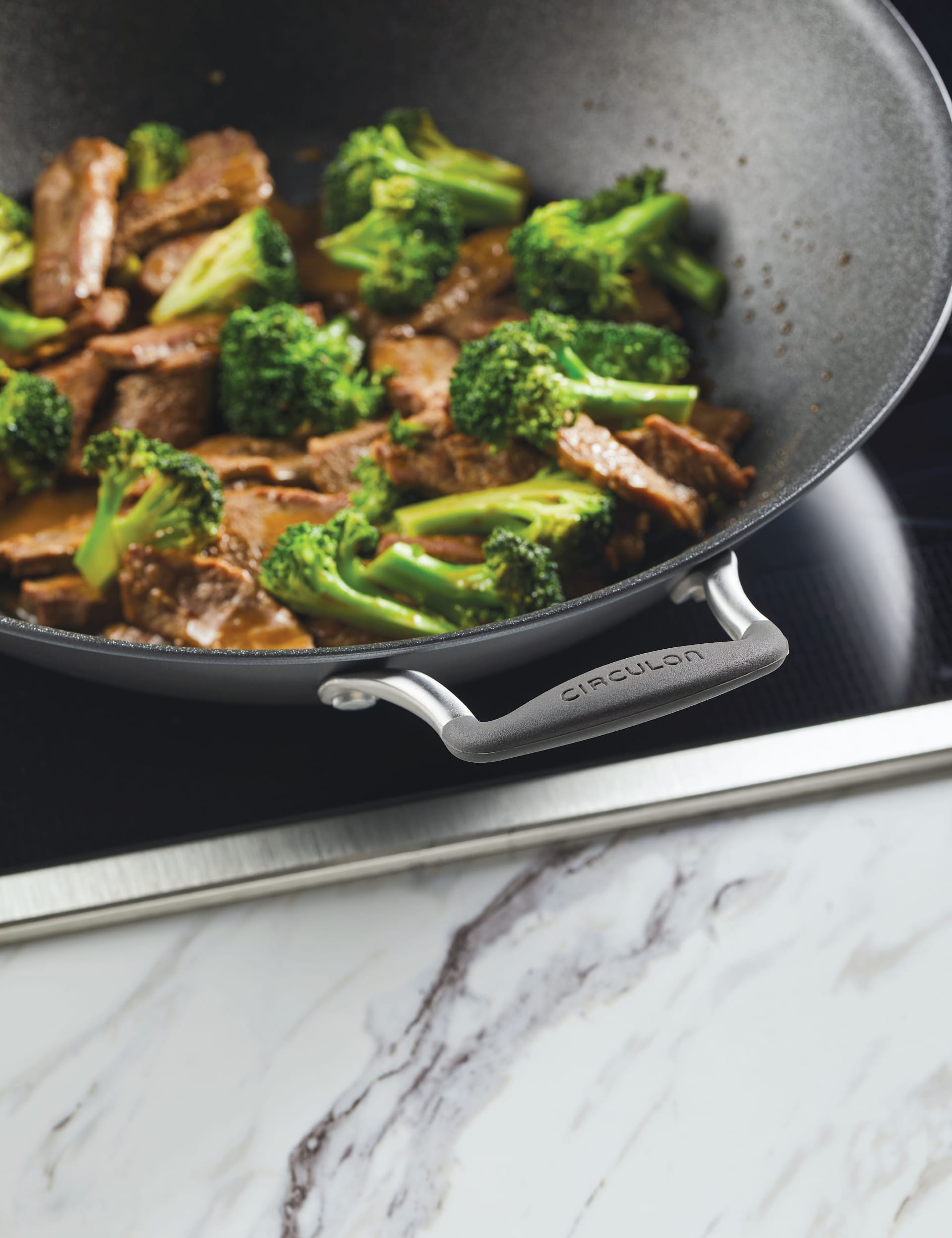 Circulon Scratch Defence non-stick wok 36cm, imported from the UK