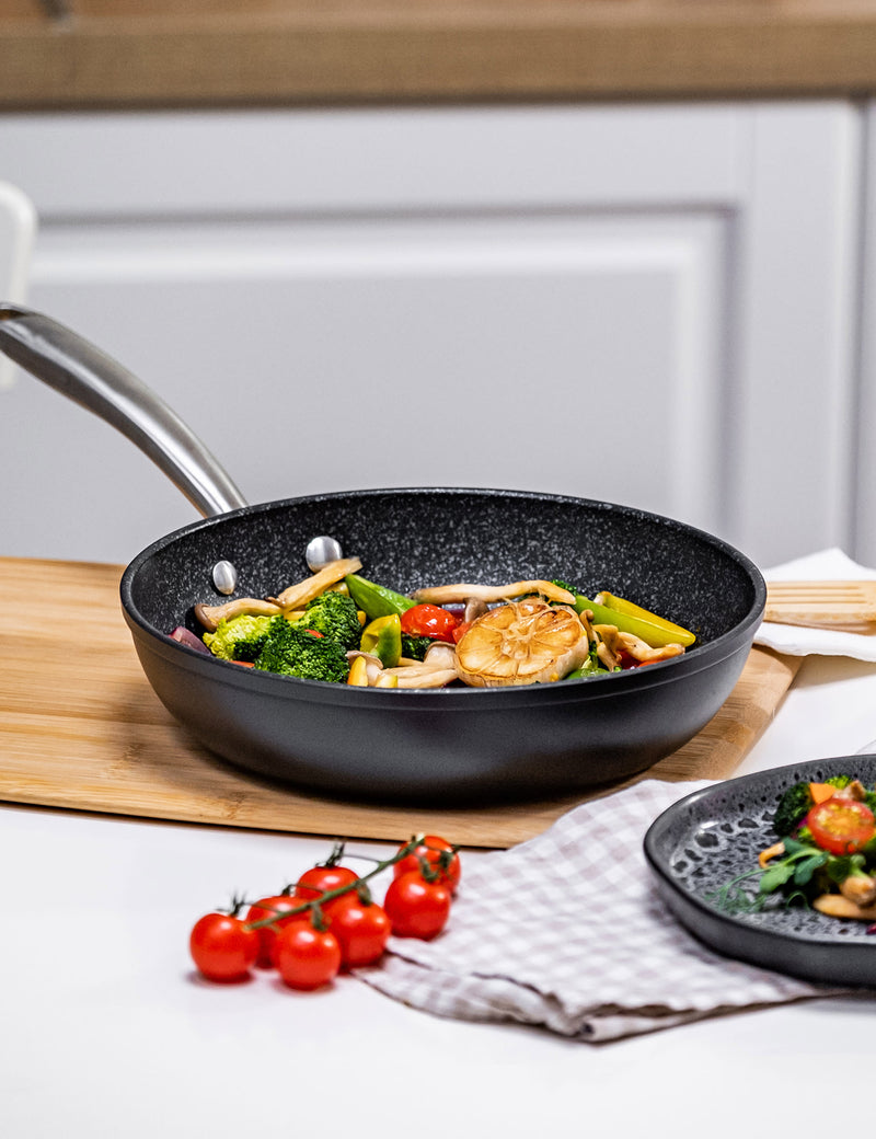 Prestige Scratch Guard 25cm non-stick frying pan (British brand)