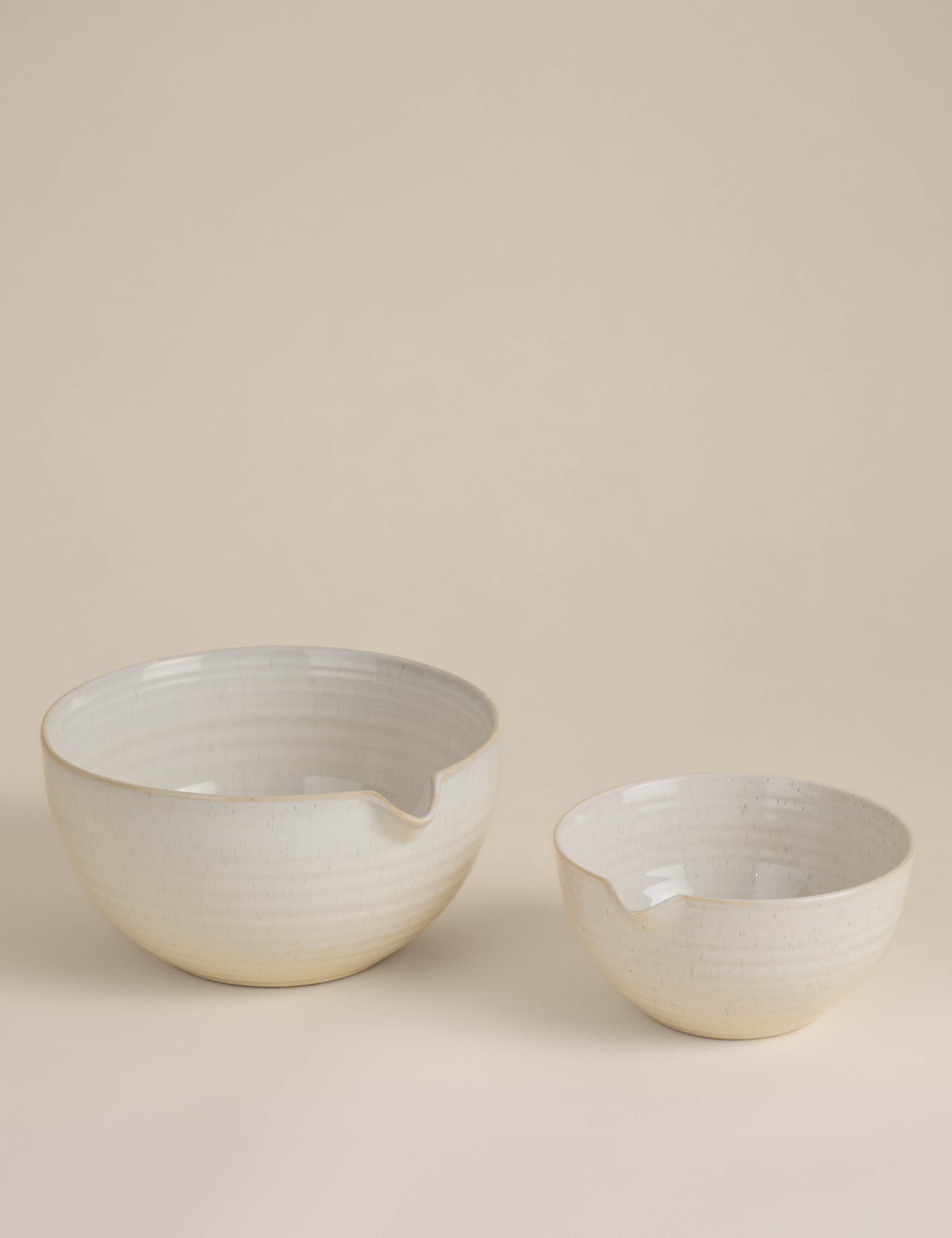 Ceramic ribbed nesting mixing bowls set of 2 (British brand)