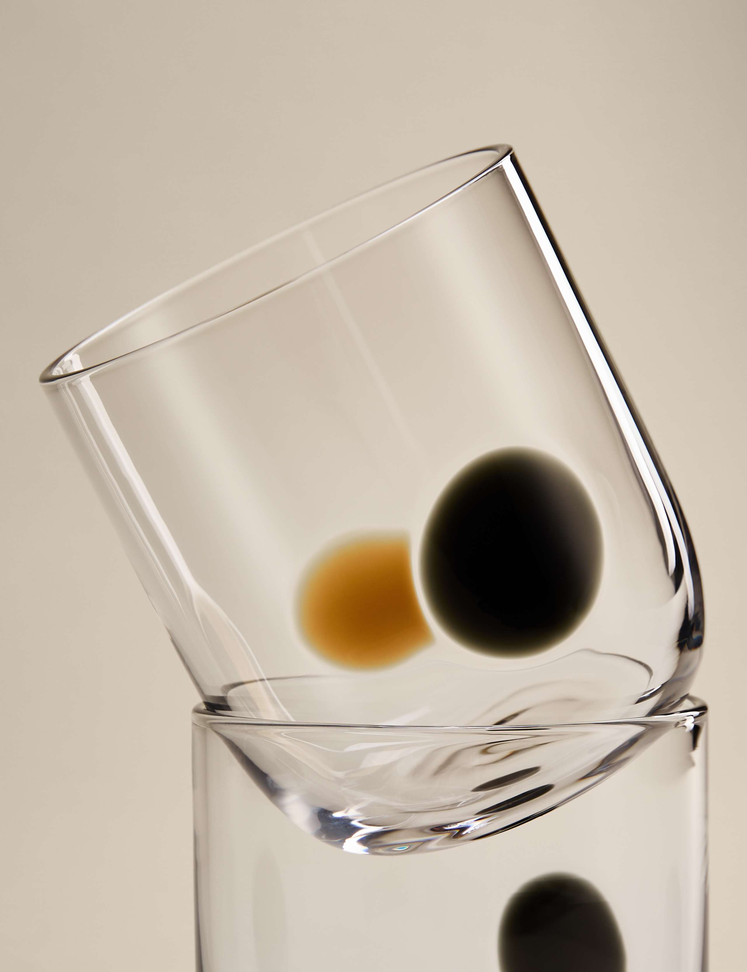 Set of two dot tumblers (British brand)