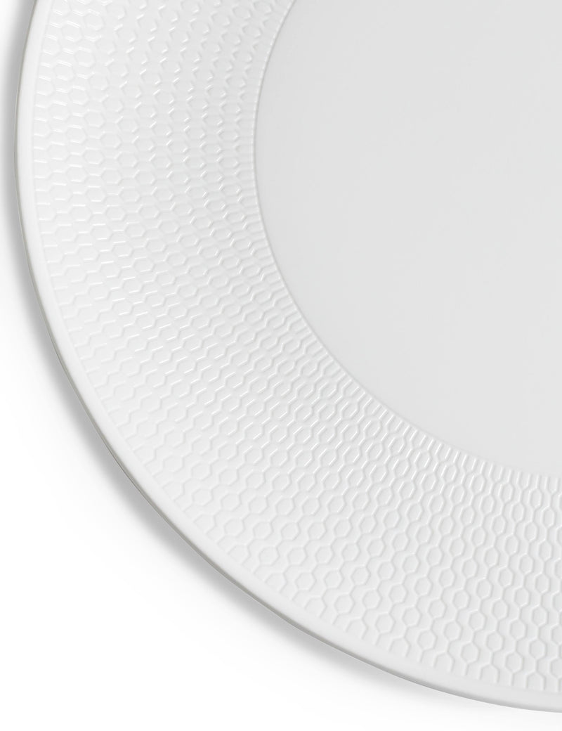 Wedgwood Gio dinner plates set of 2, imported from the UK