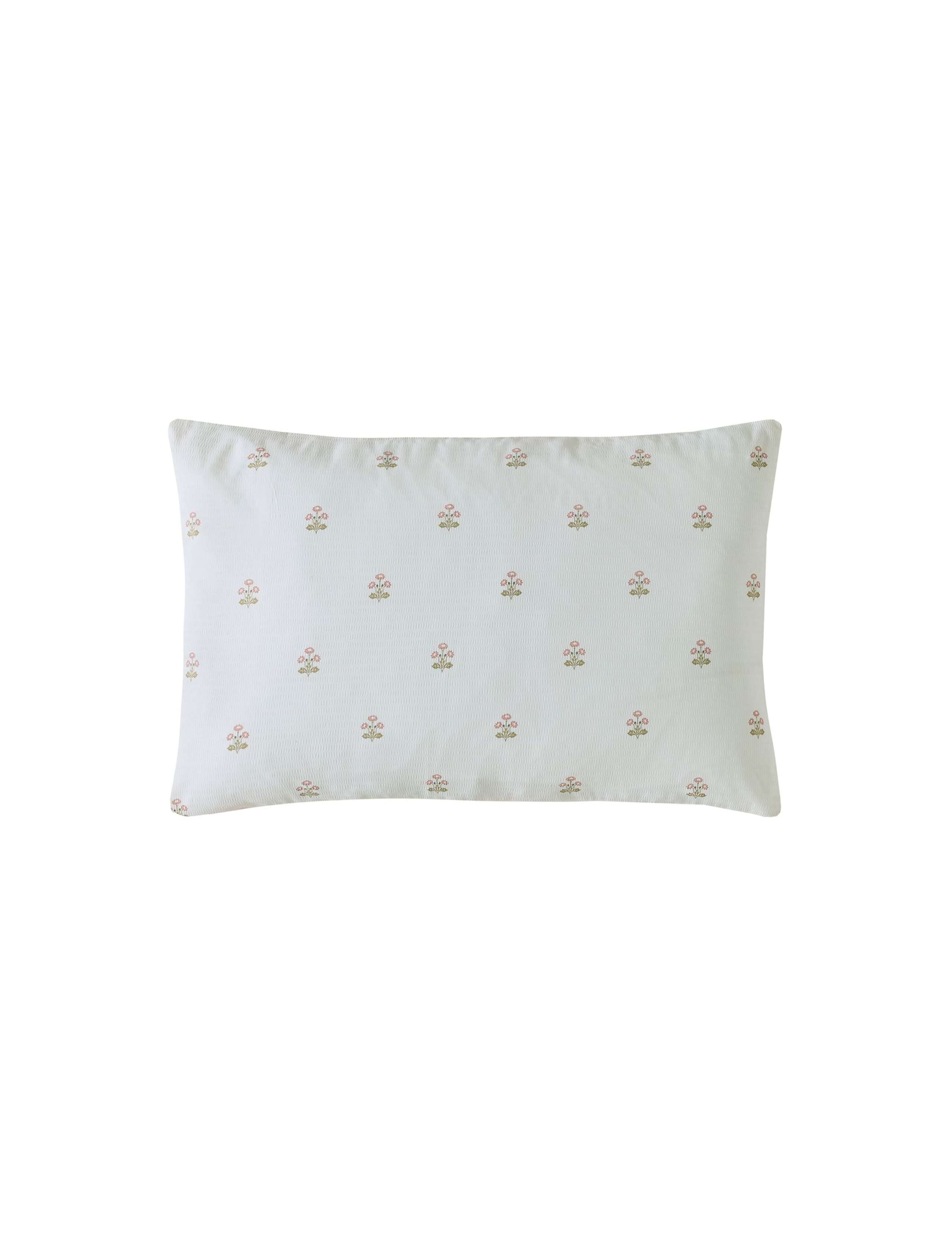 Laura Ashley set of 2 daisy pure cotton pillowcases (British brand)