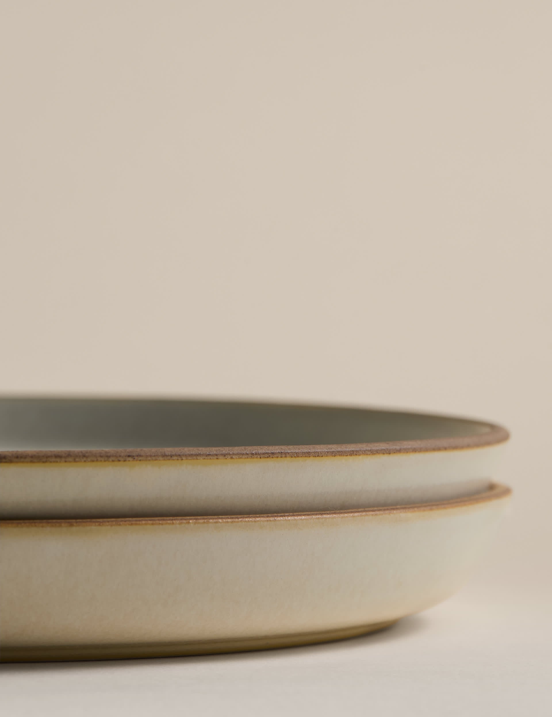 Set of 2 stoneware side plates 21 cm, imported from the UK
