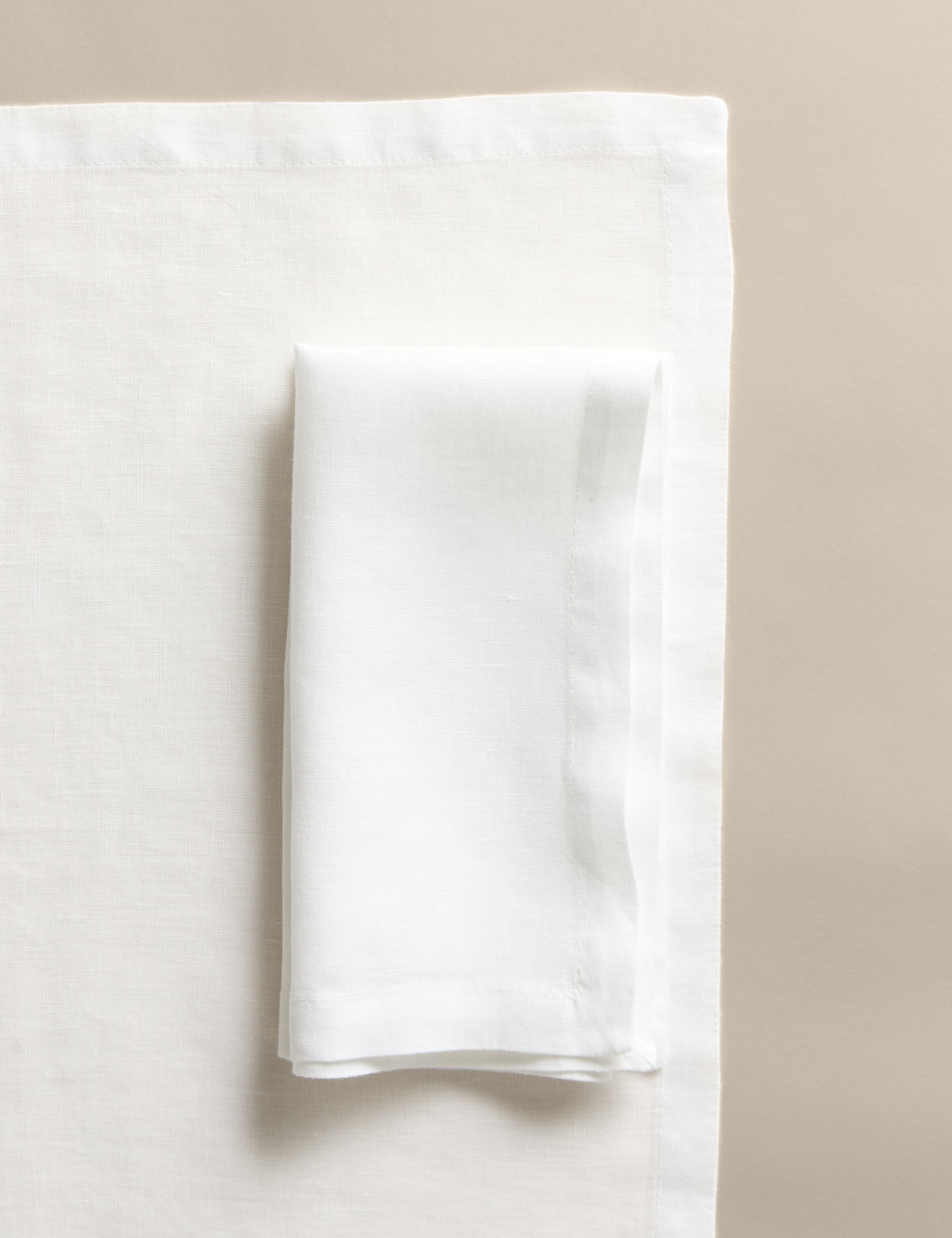 Set of 2 pure linen napkins 45cm x 45cm (British brand)