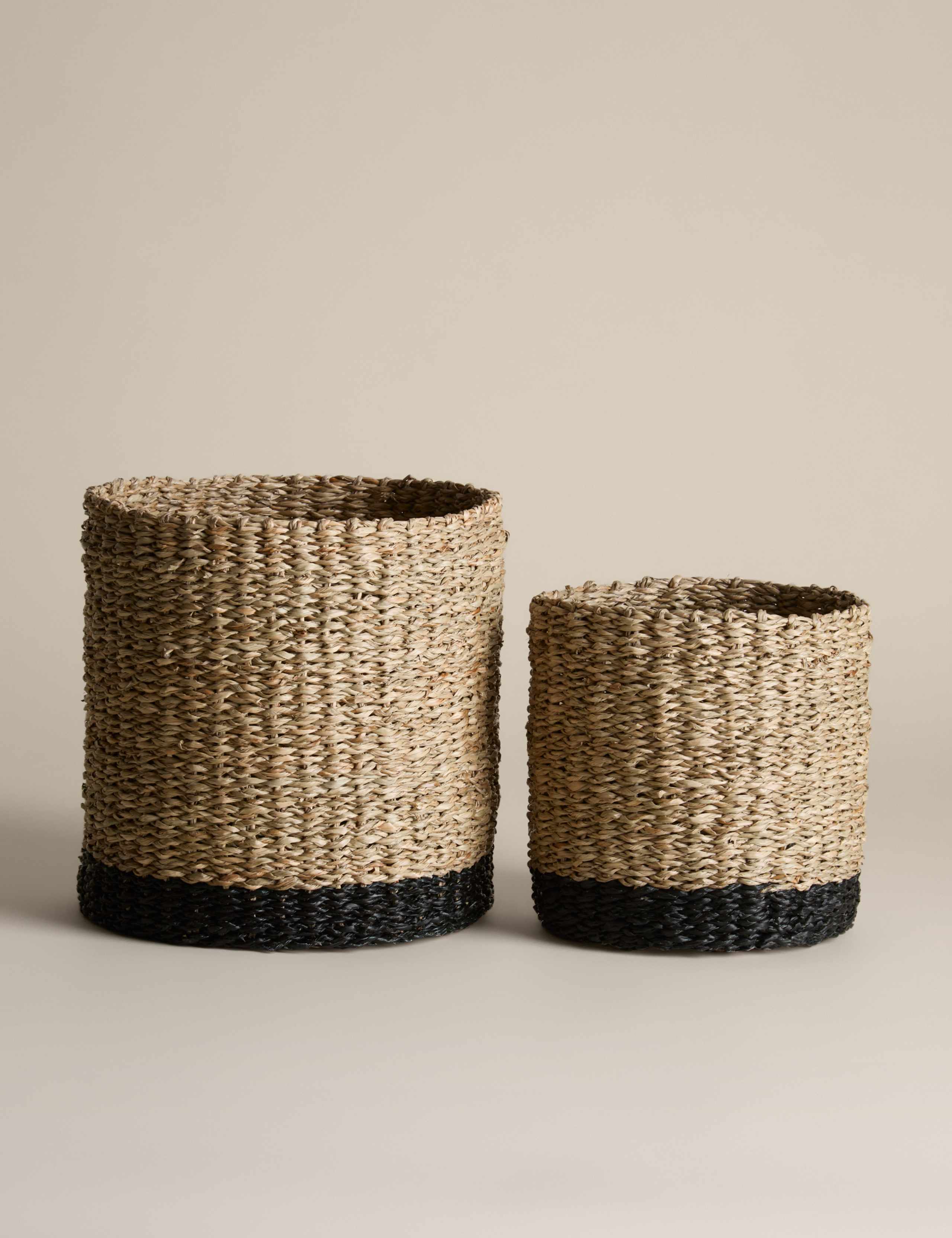 Set of 2 raffia and seagrass baskets for home storage, UK version