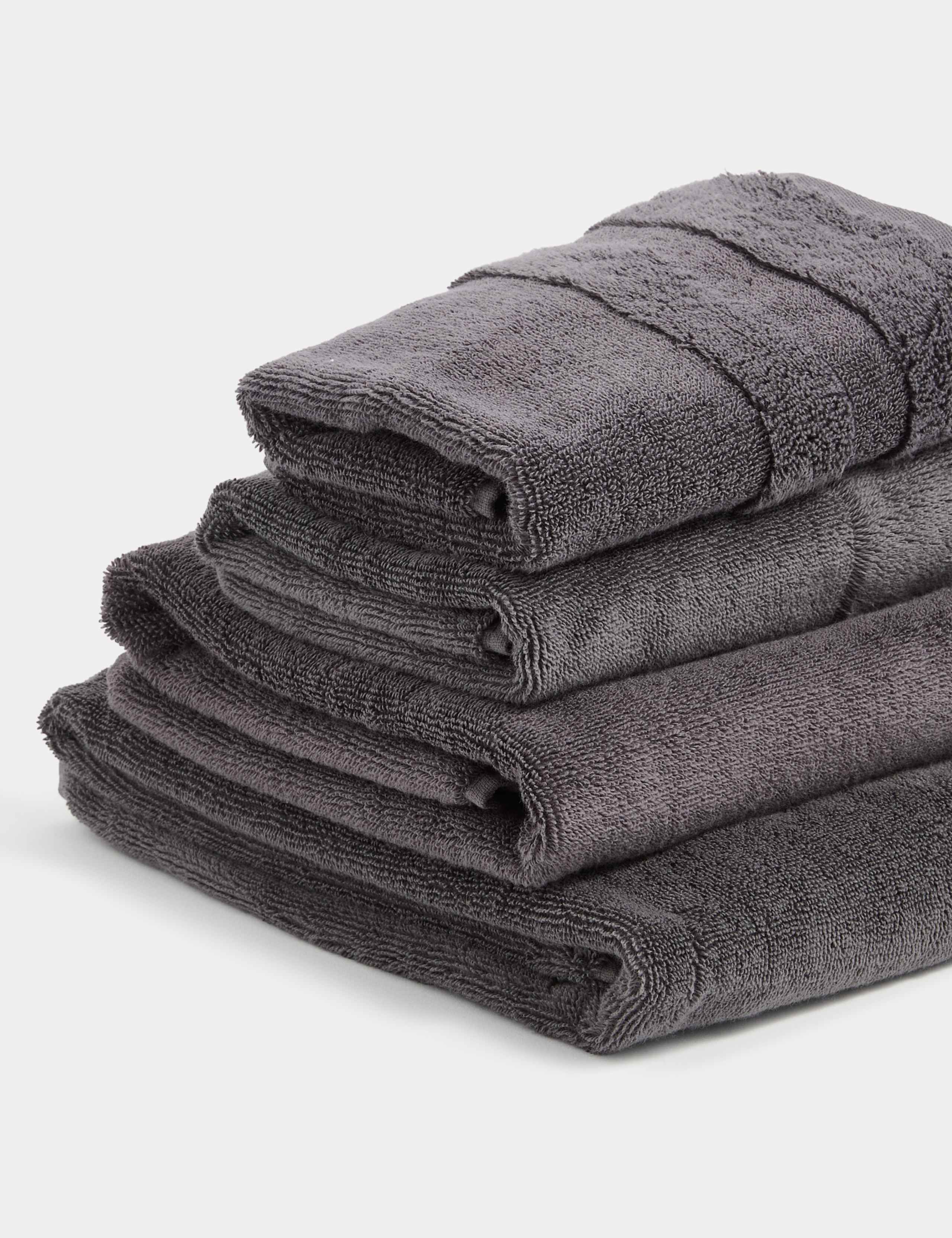 Set of two Turkish cotton towels (British brand)