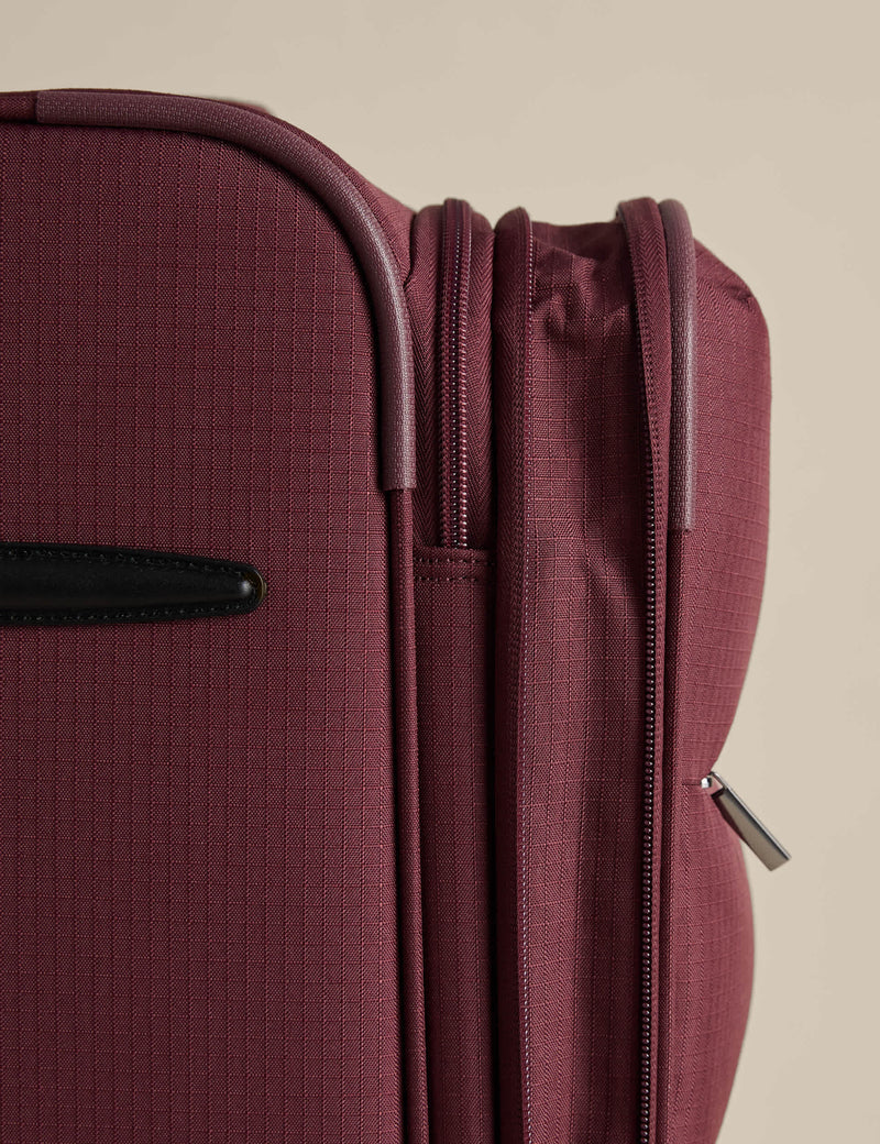 Geneva 3-piece soft suitcase set with 4 wheels, UK version