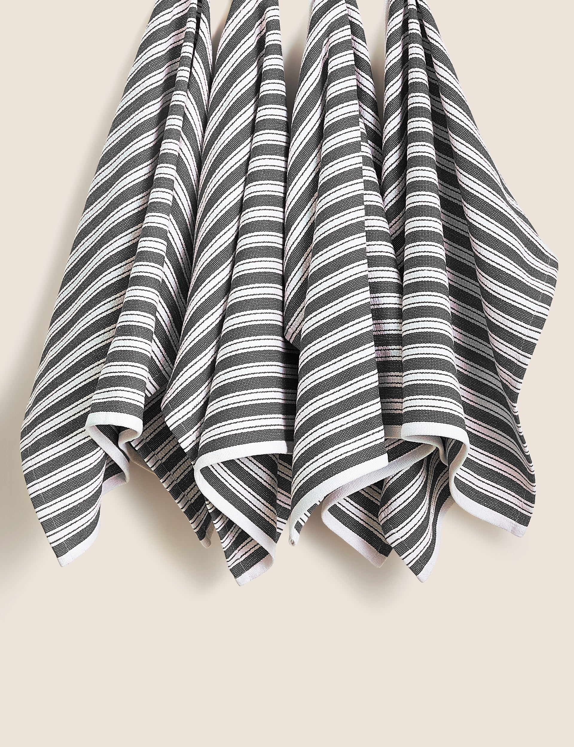 Set of 4 cotton-rich basket weave tea towels (British brand)