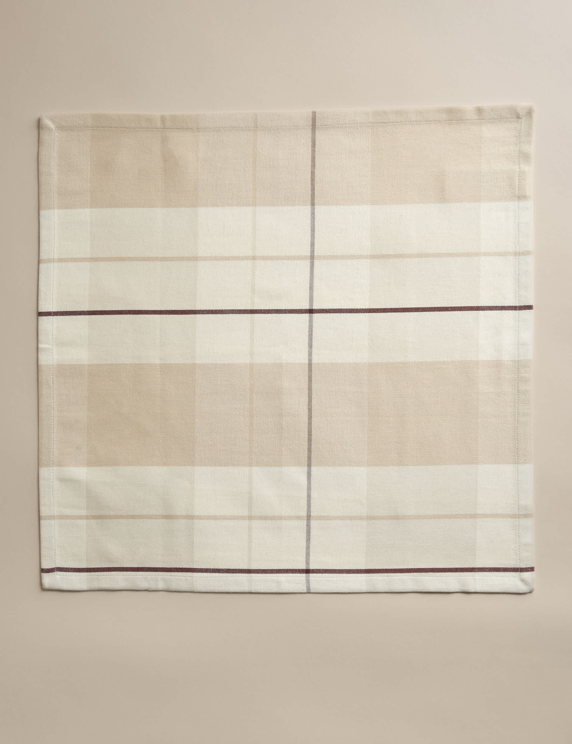 Set of 4 cotton rich checked napkins (British brand)