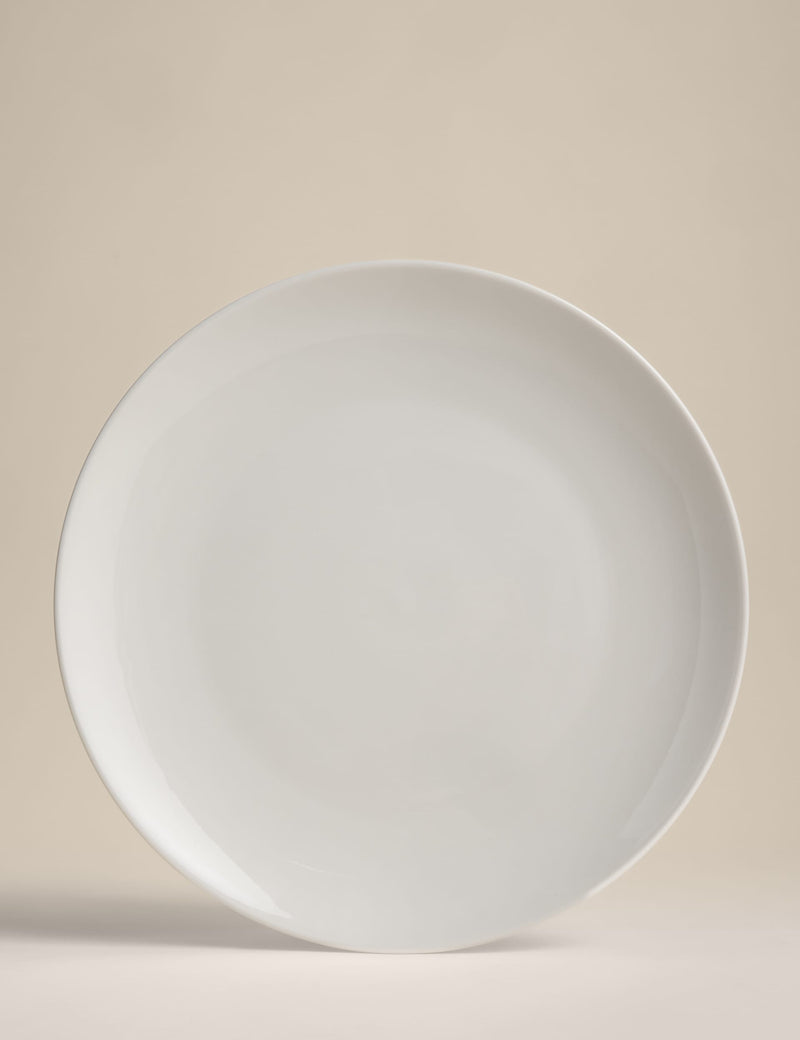 Set of four porcelain dinner plates from the UK - British product