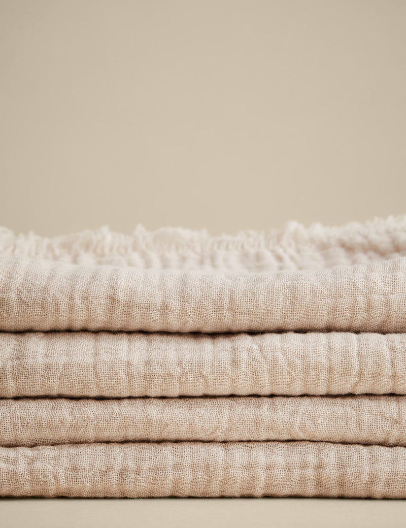 Set of 4 frayed edge muslin napkins (British brand)