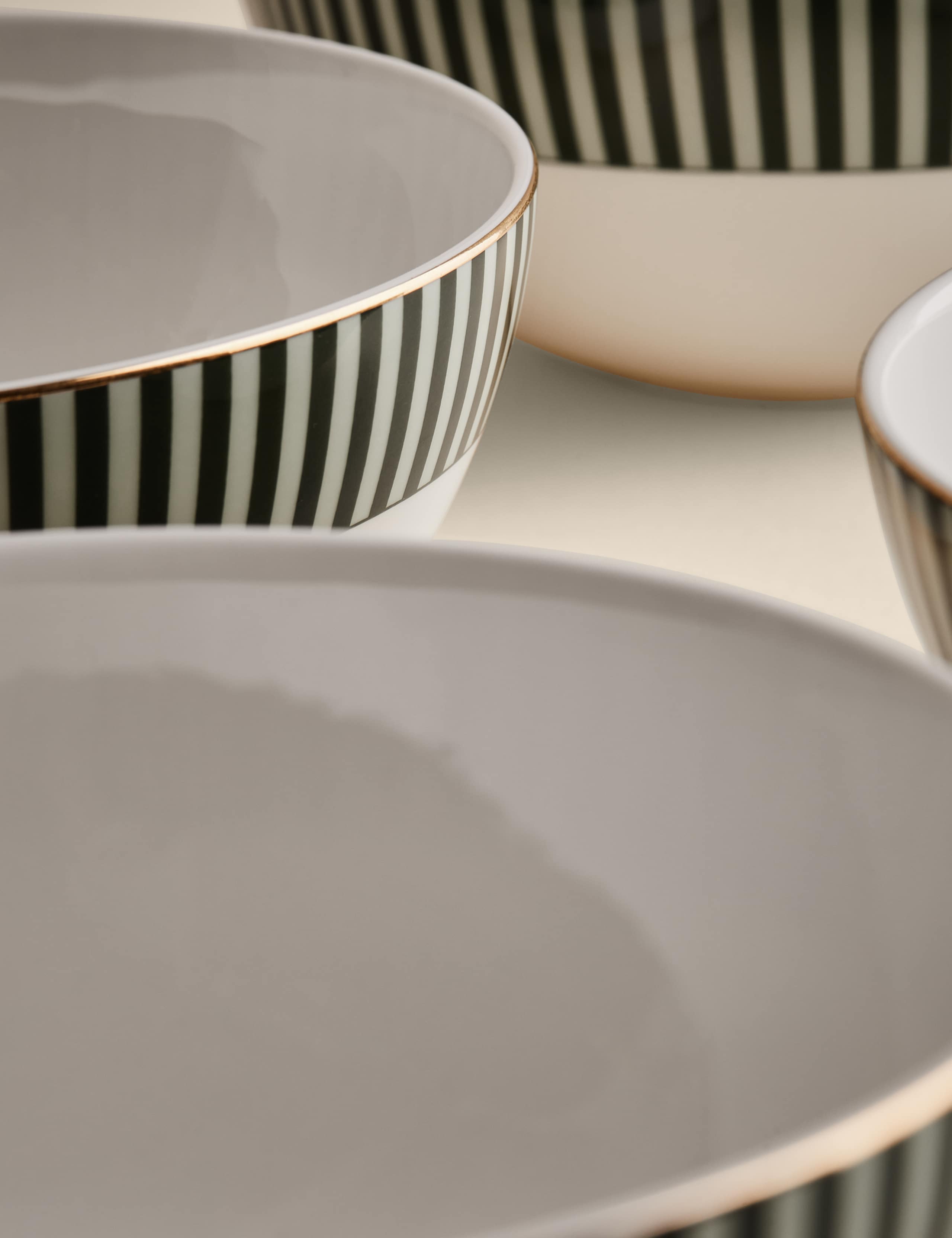 Hampton cereal bowls set of 4 (British brand)