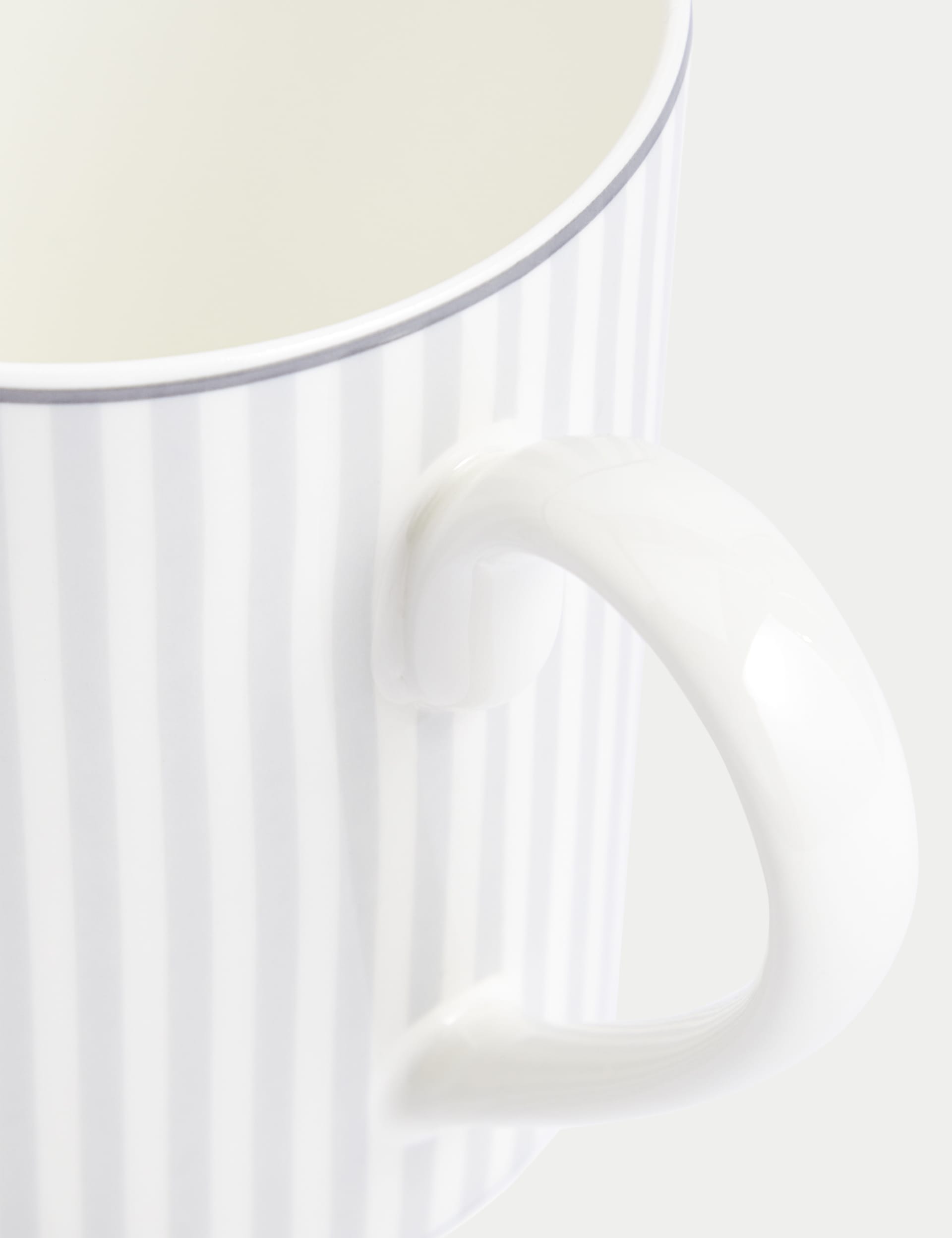 Hampton stripe mugs set of four (British brand)