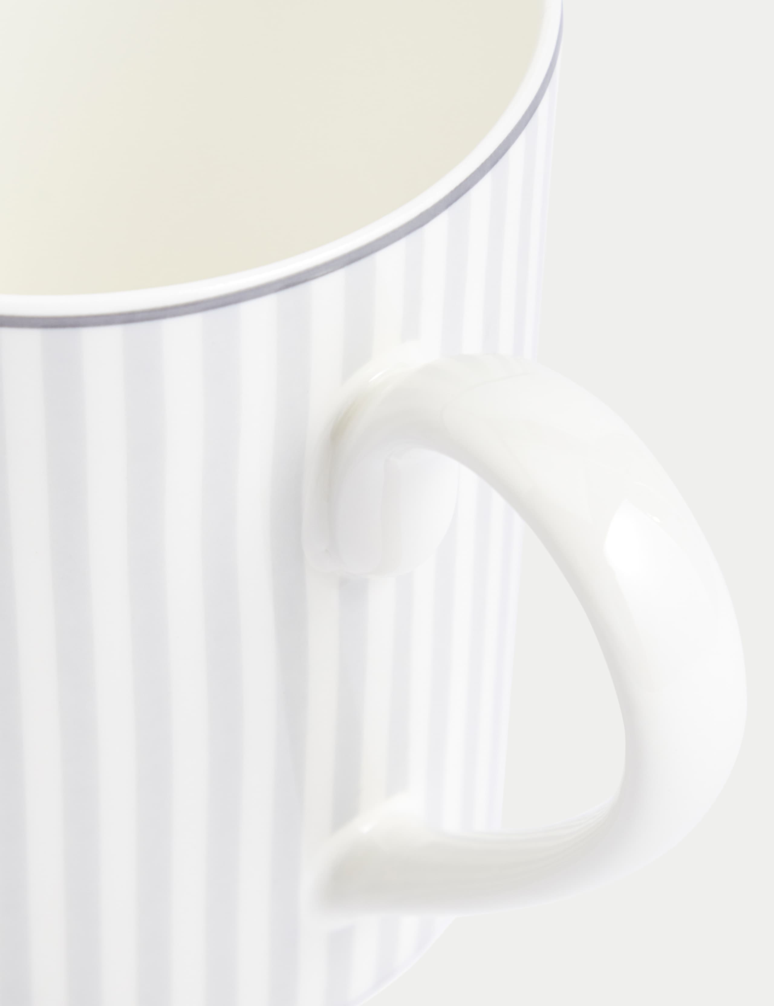 Hampton stripe mugs set of four (British brand)