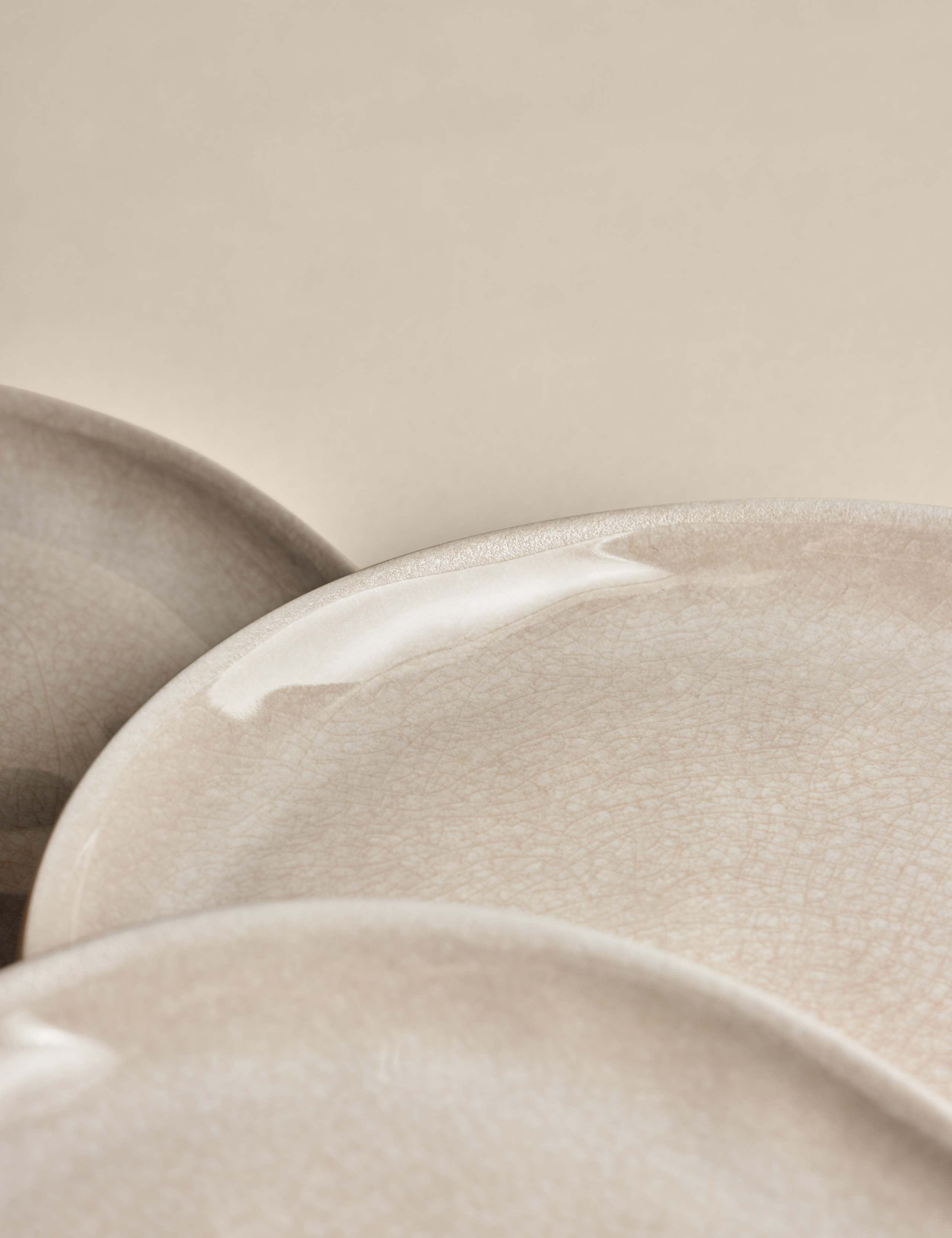 Set of 4 Linen Reactive picnic side plates (British brand)