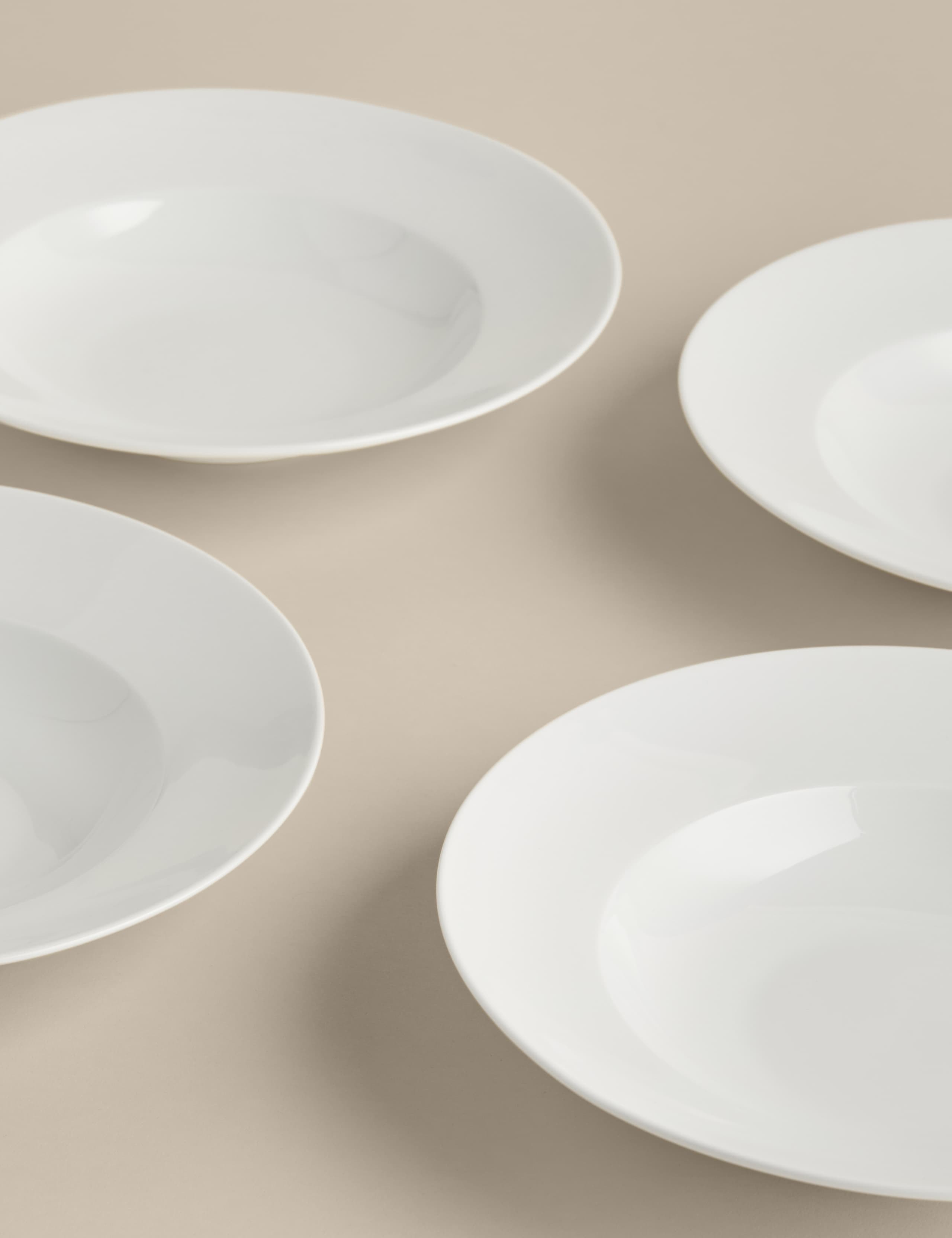 Maxim pasta bowls set of 4, imported from the UK