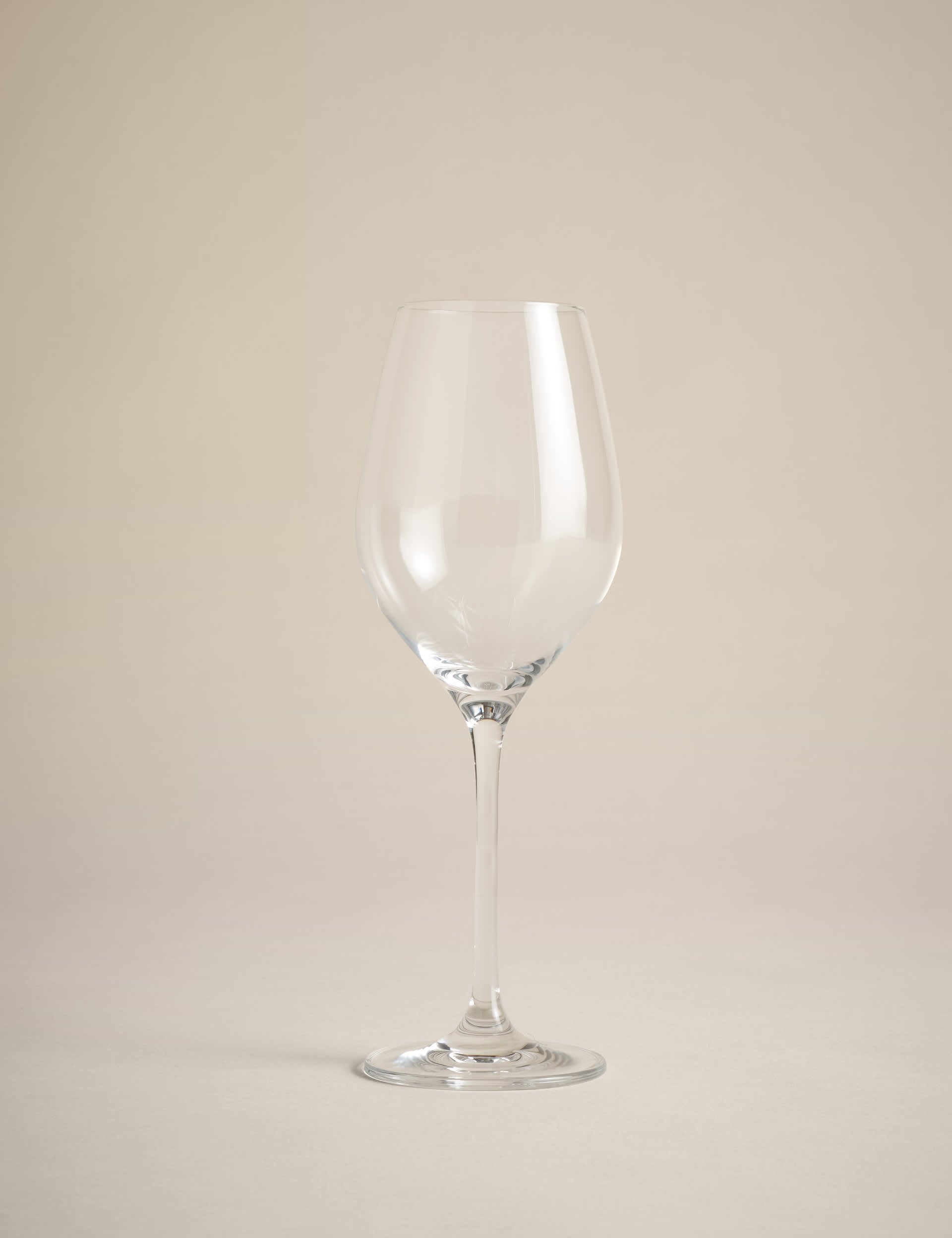 Maxim white wine glasses set of 4, imported from the UK