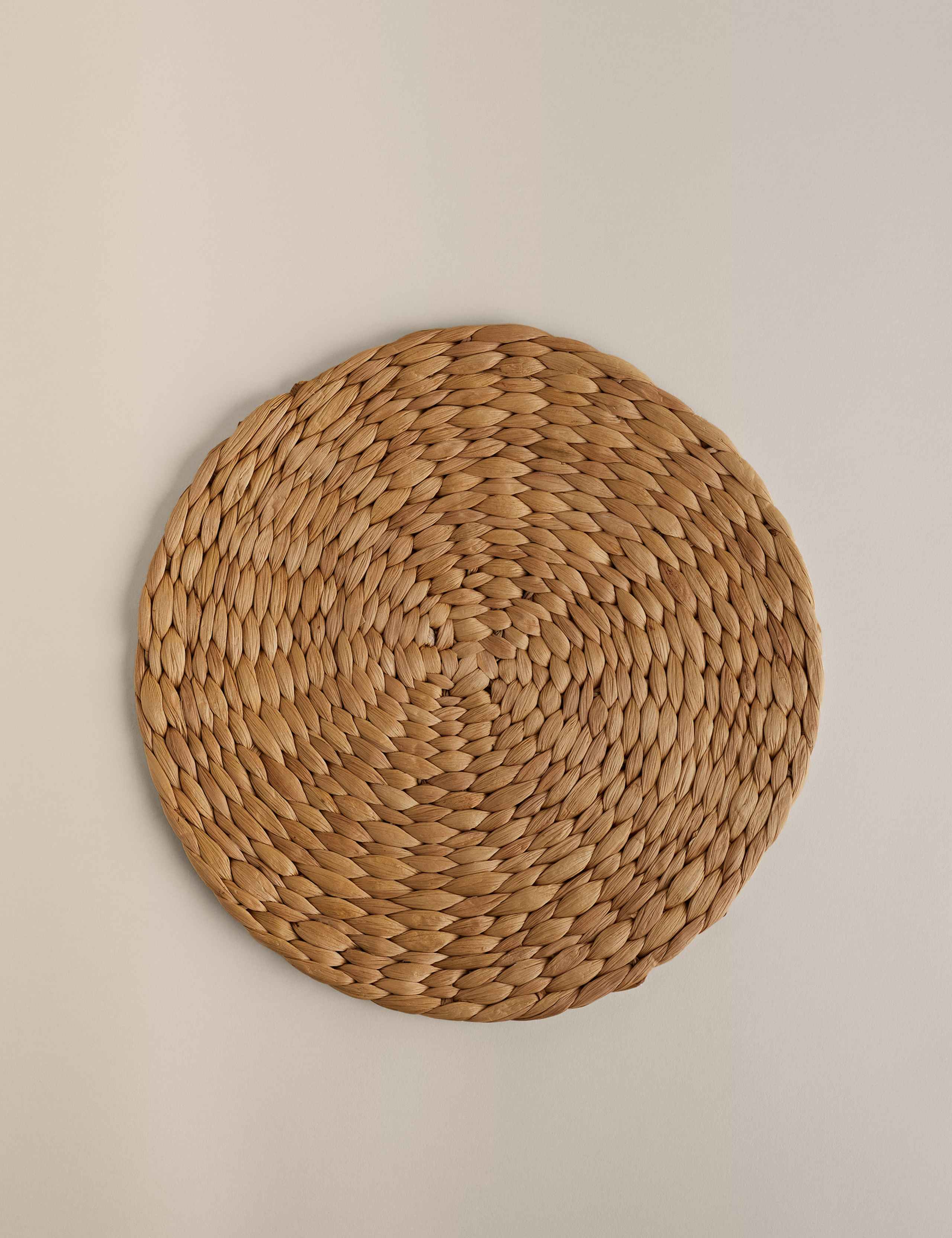 Set of 4 Natural Water Hyacinth Placemats