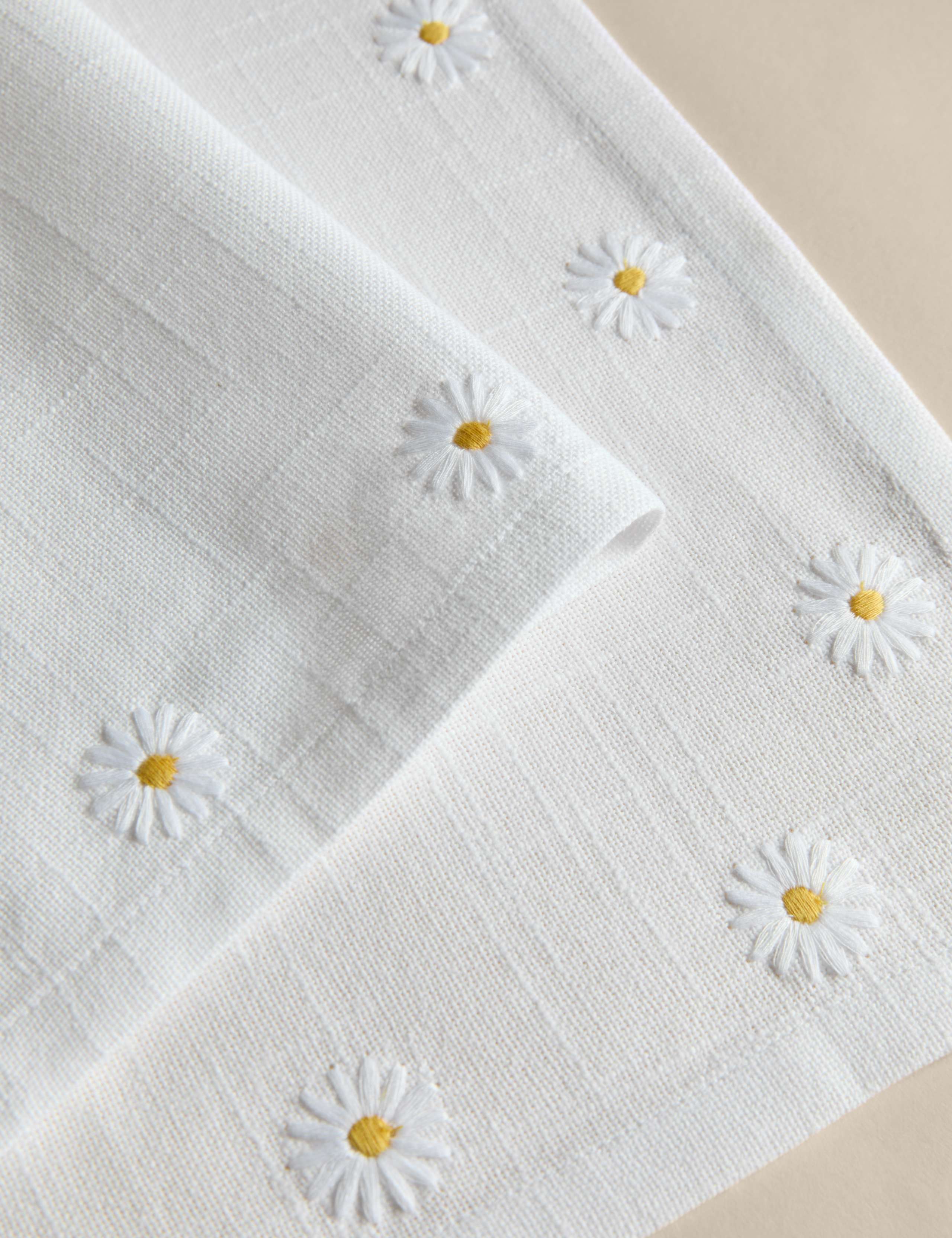 Cotton daisy napkins set of 4 embroidered - British product