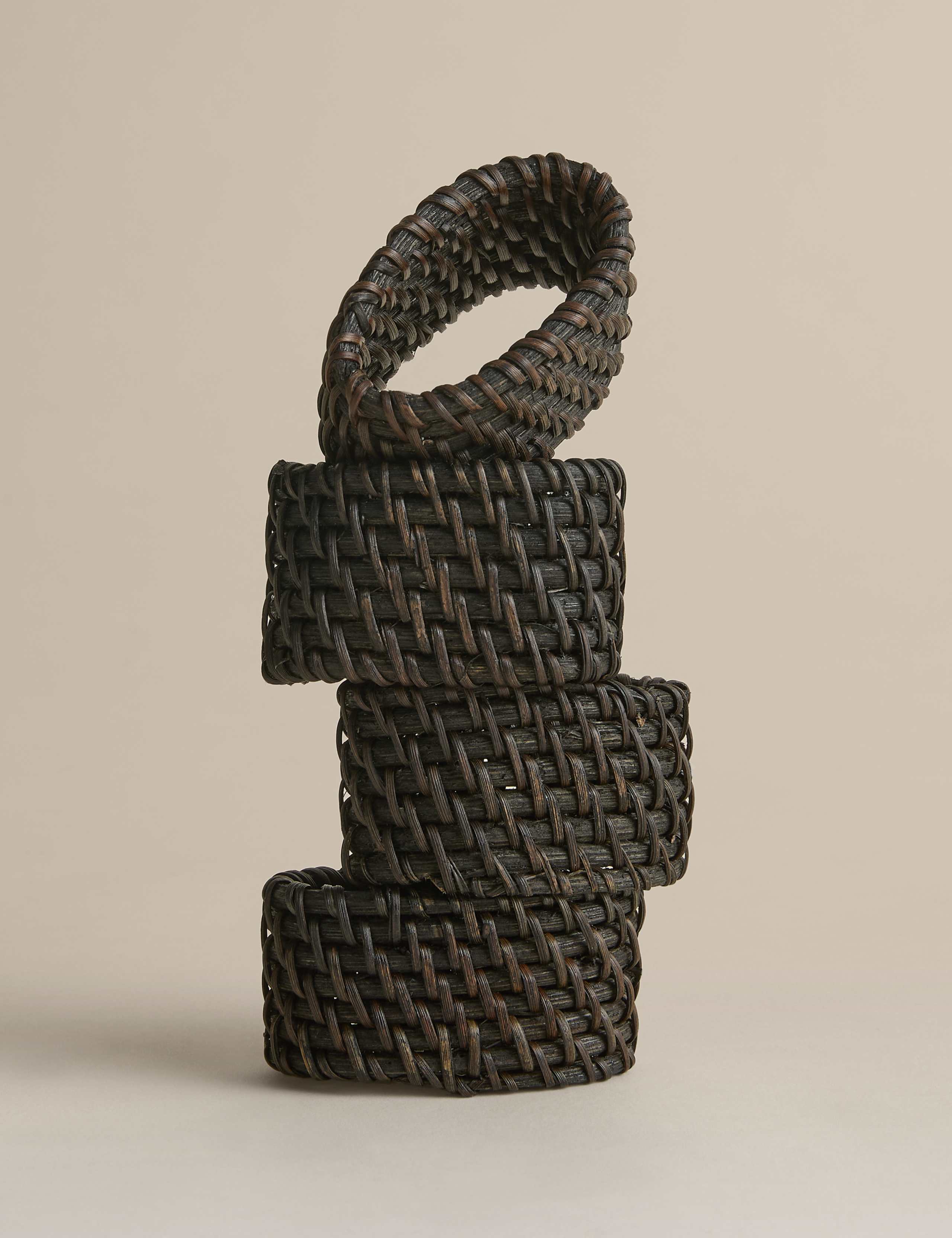 Rattan oval napkin rings set of 4 (British brand)