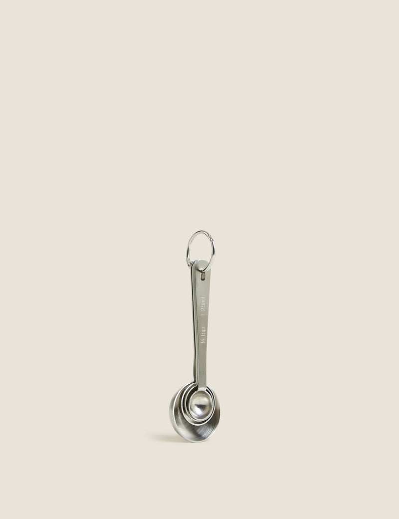 Stainless steel measuring spoons set of 4 (British brand)