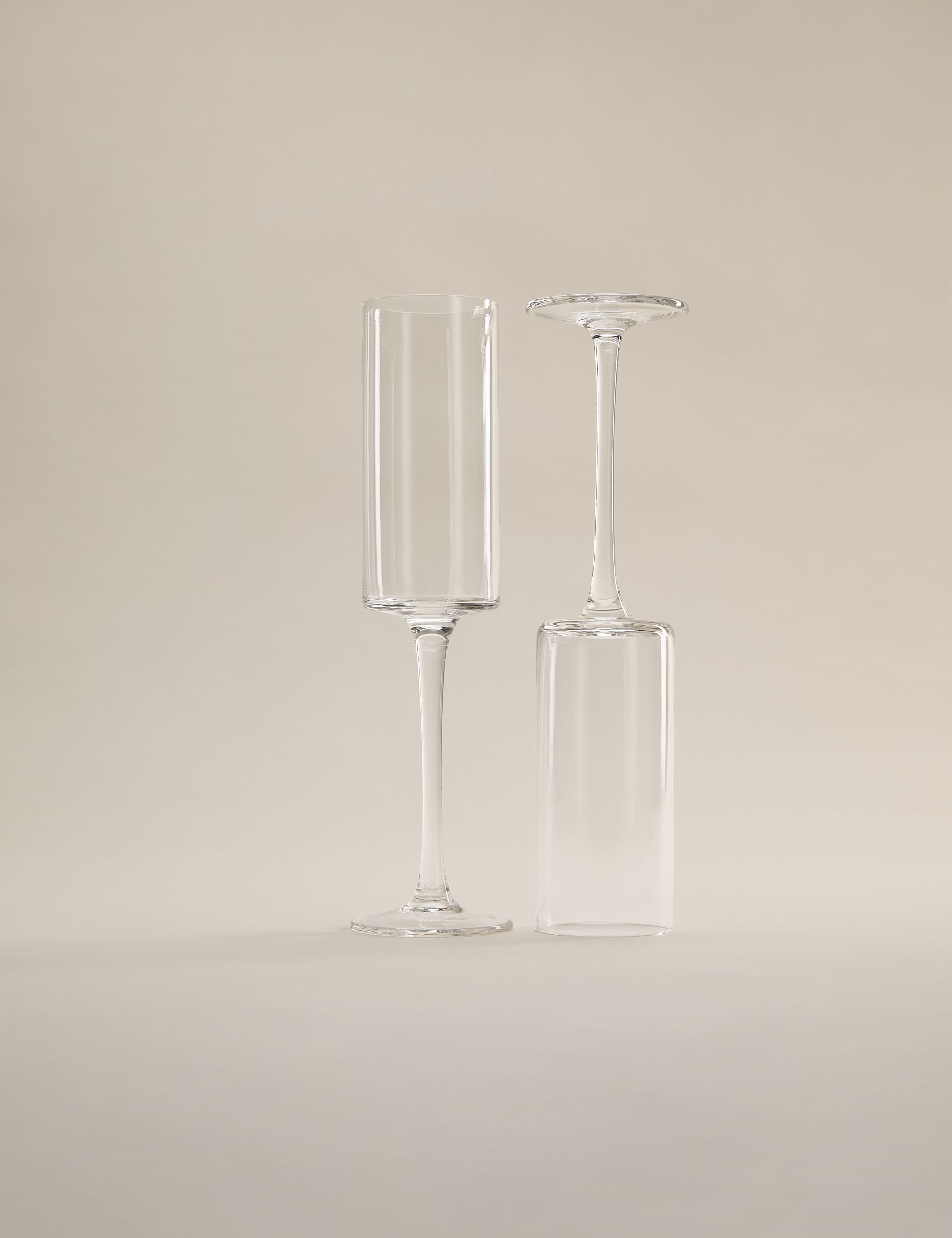 Straight sided champagne flutes set of 4 - British product