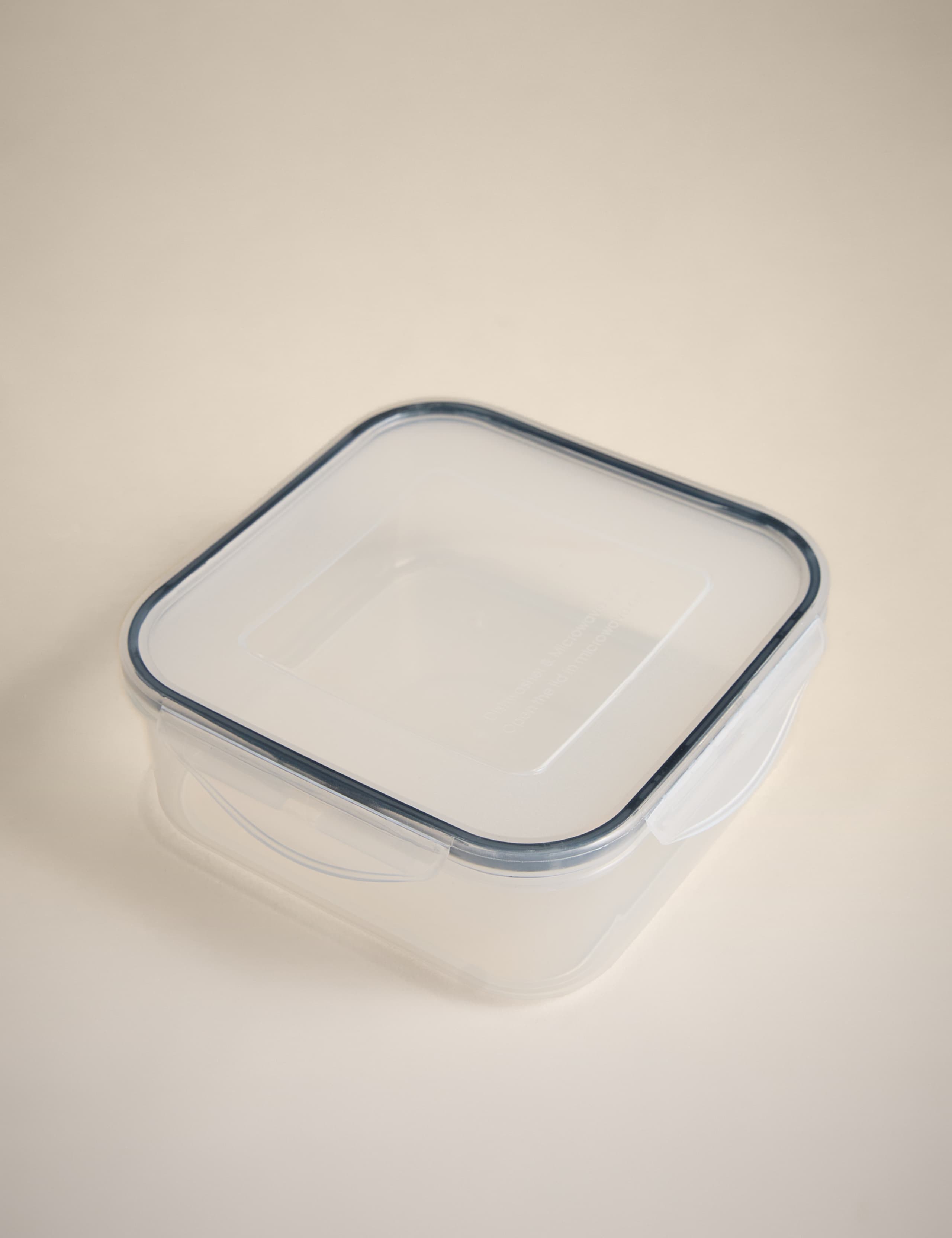 Set of 5 1.2L clip top storage boxes (British brand)