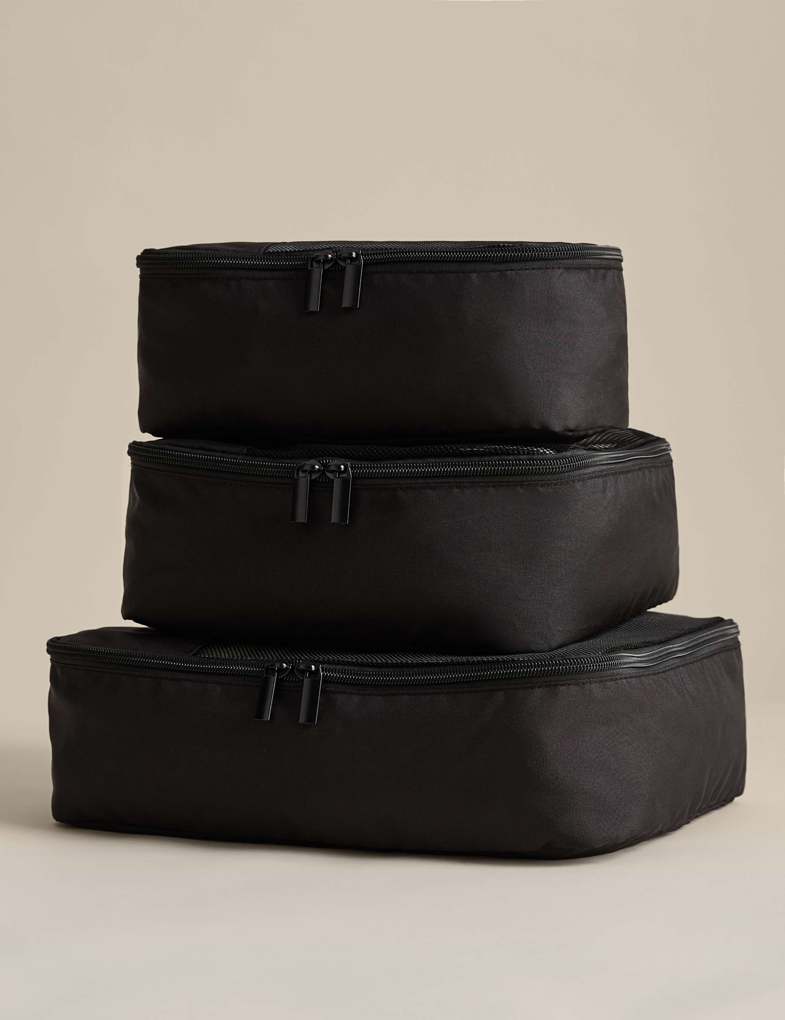 Packing cubes set of 5 with zip cubes and shoe bag, imported from the UK