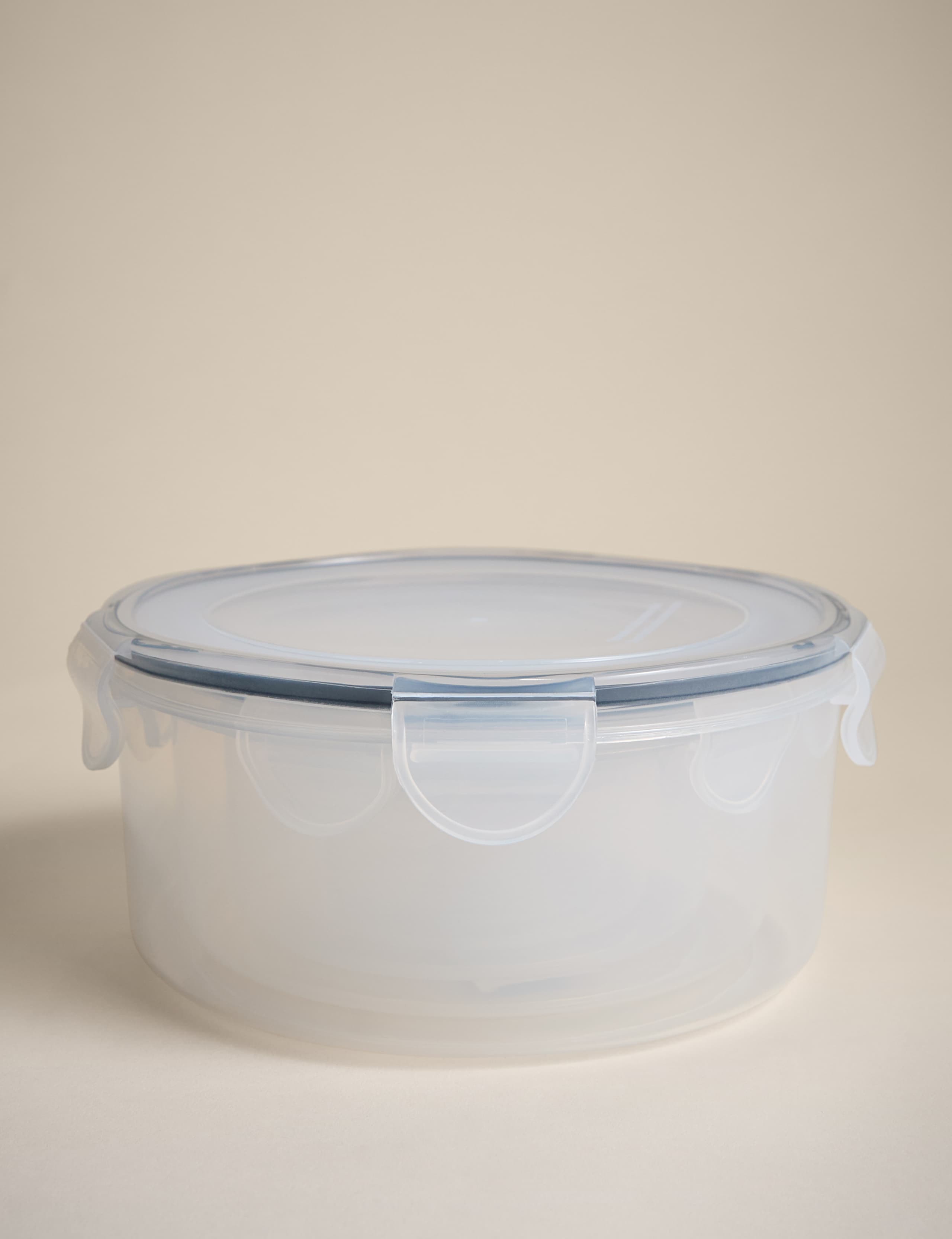 Round nesting storage containers set of 5 (British brand)