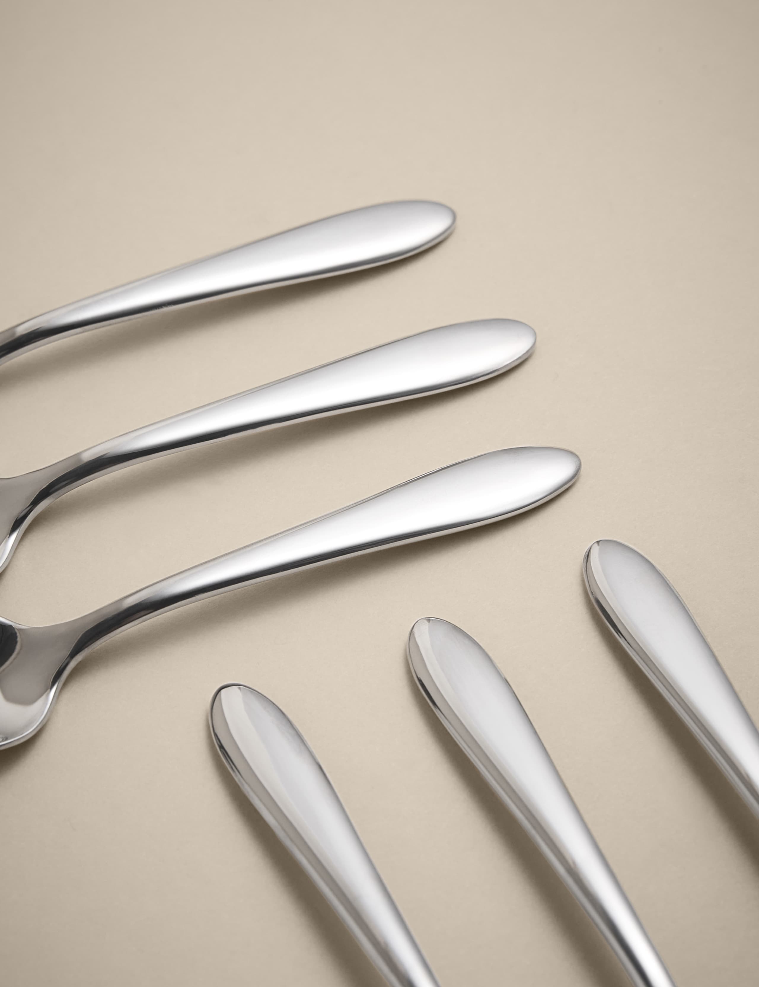Maxim set of 6 stainless steel teaspoons, imported from the UK