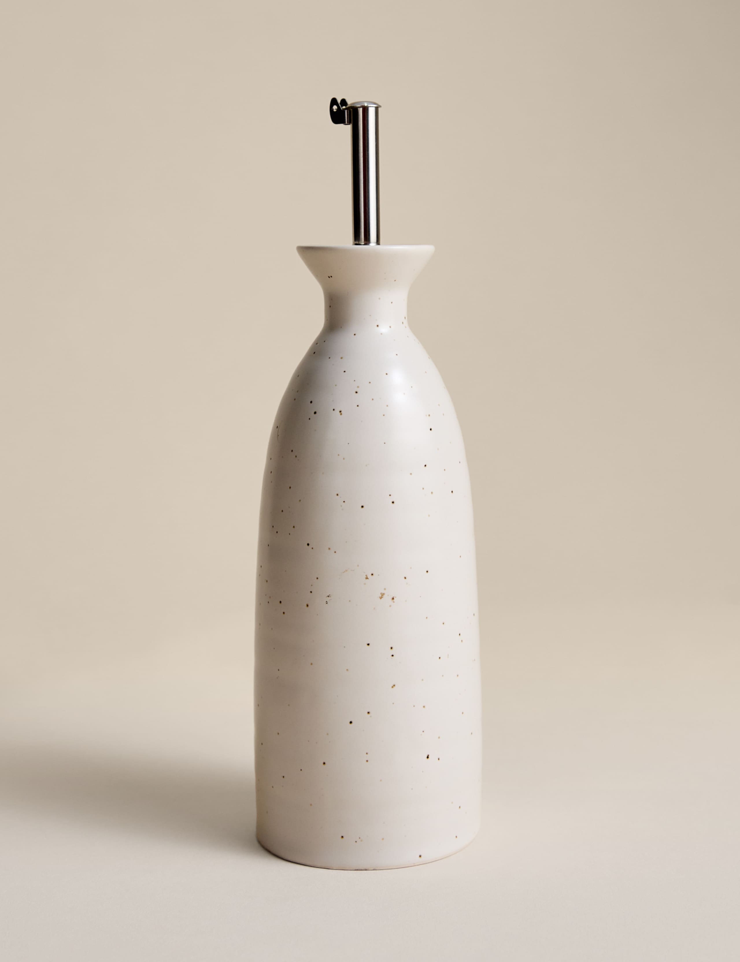 Small ceramic oil pourer 23.4 cm - British product