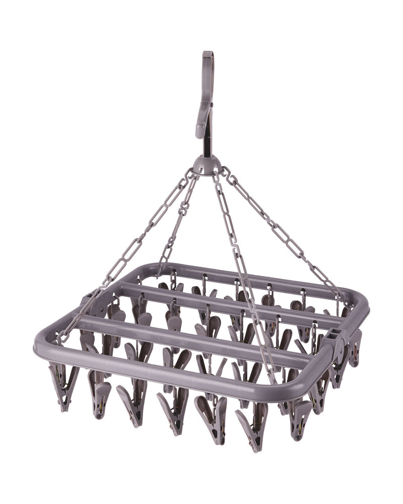 Peg basket and sock hanger with 36 pegs (British brand)