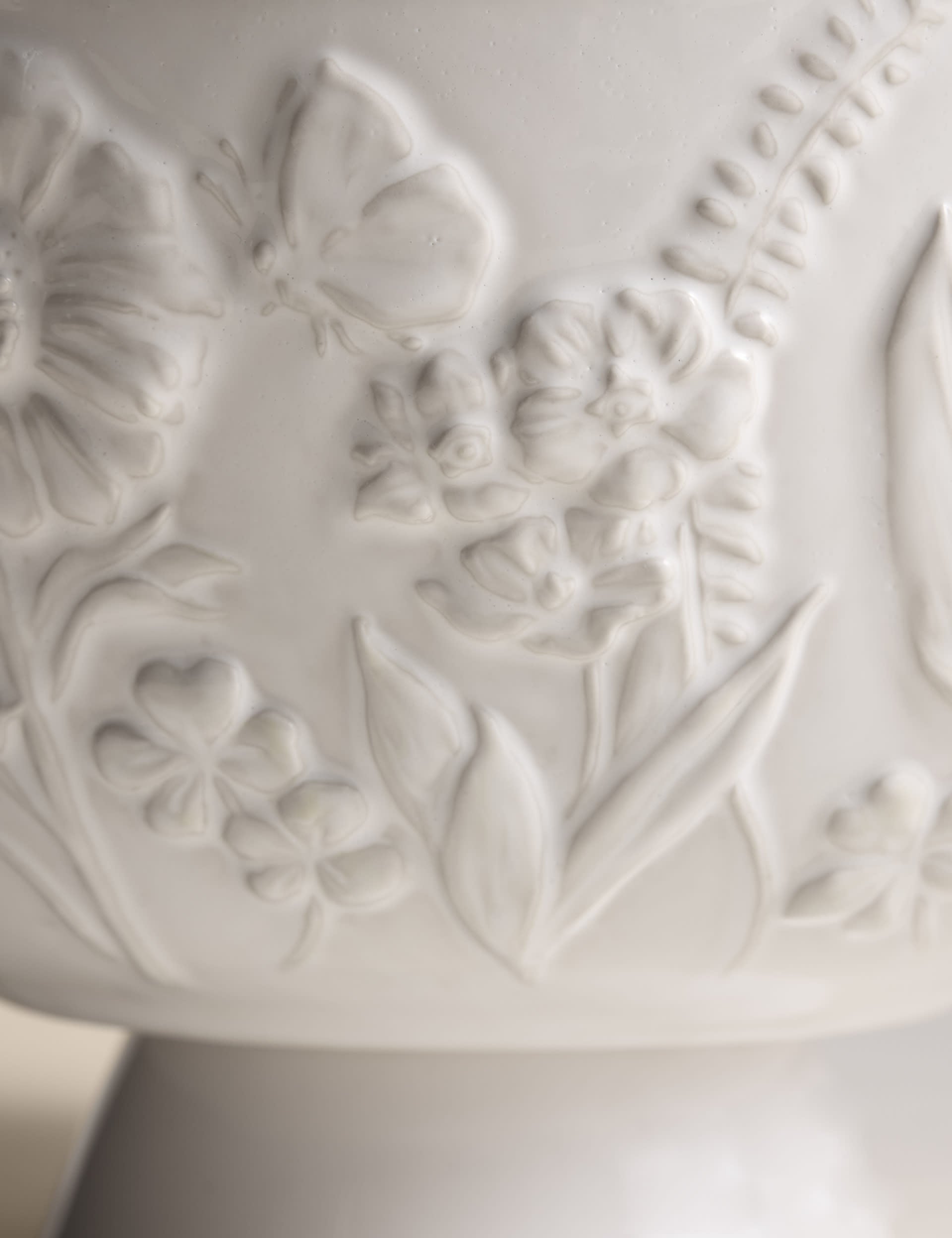 Spring Meadow footed serving bowl stoneware - British product