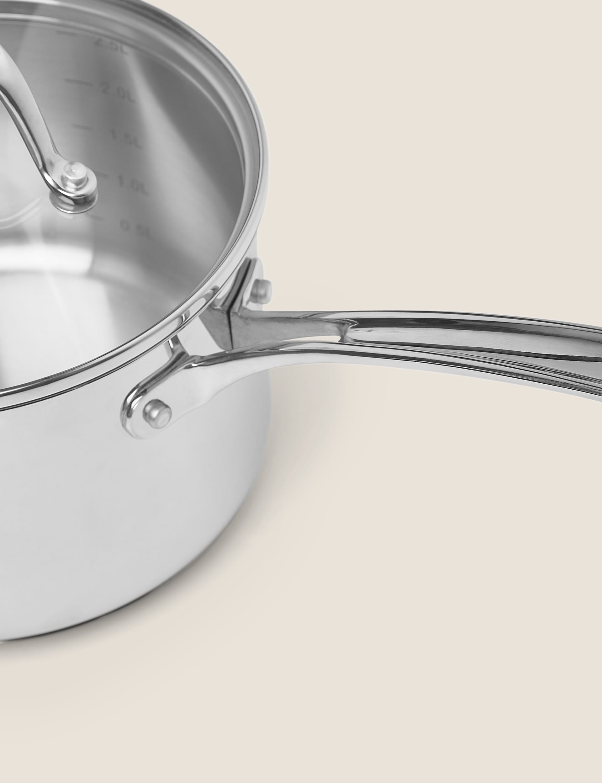 Stainless steel 18cm medium saucepan (British brand)