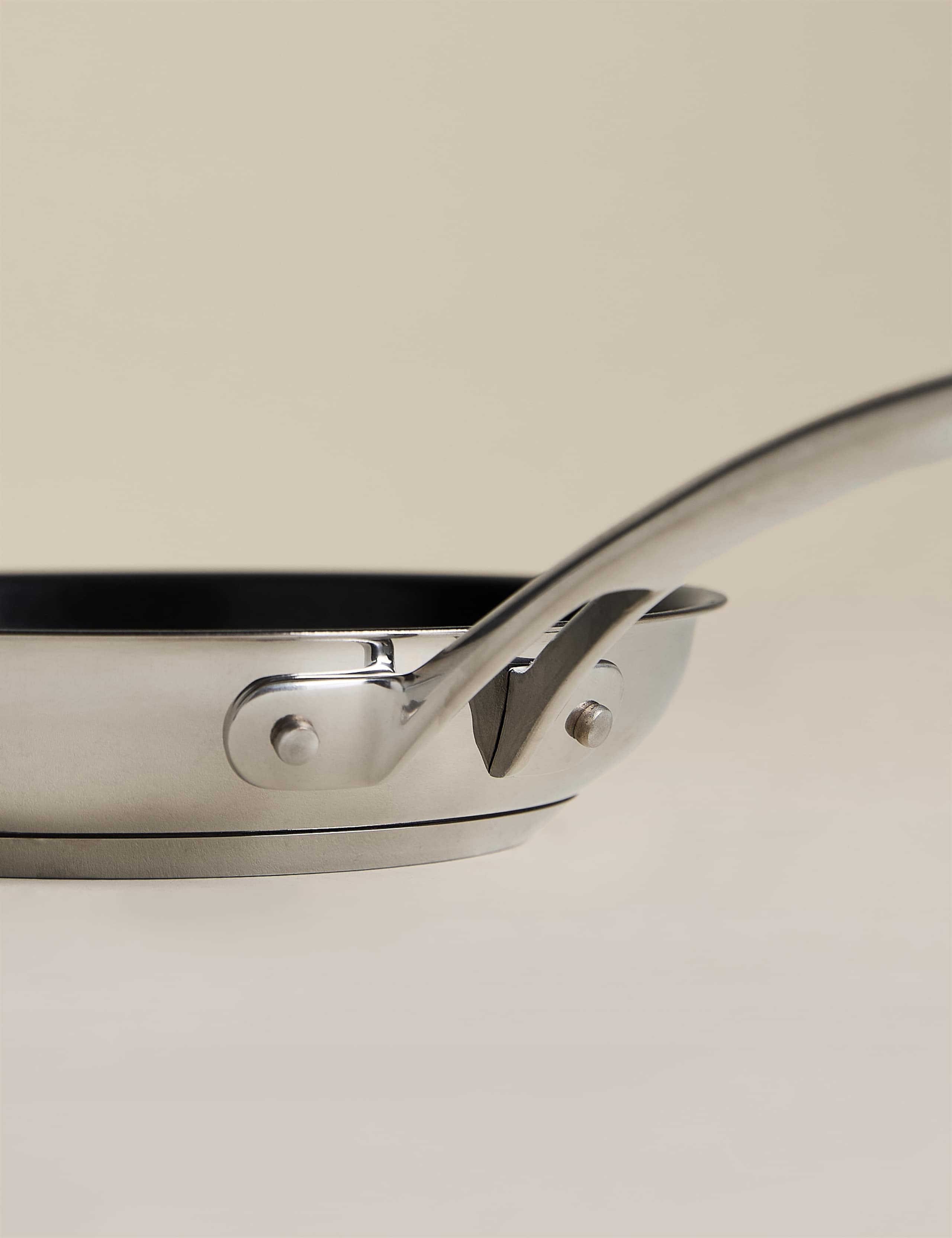 Frying pan stainless steel 20cm - British product